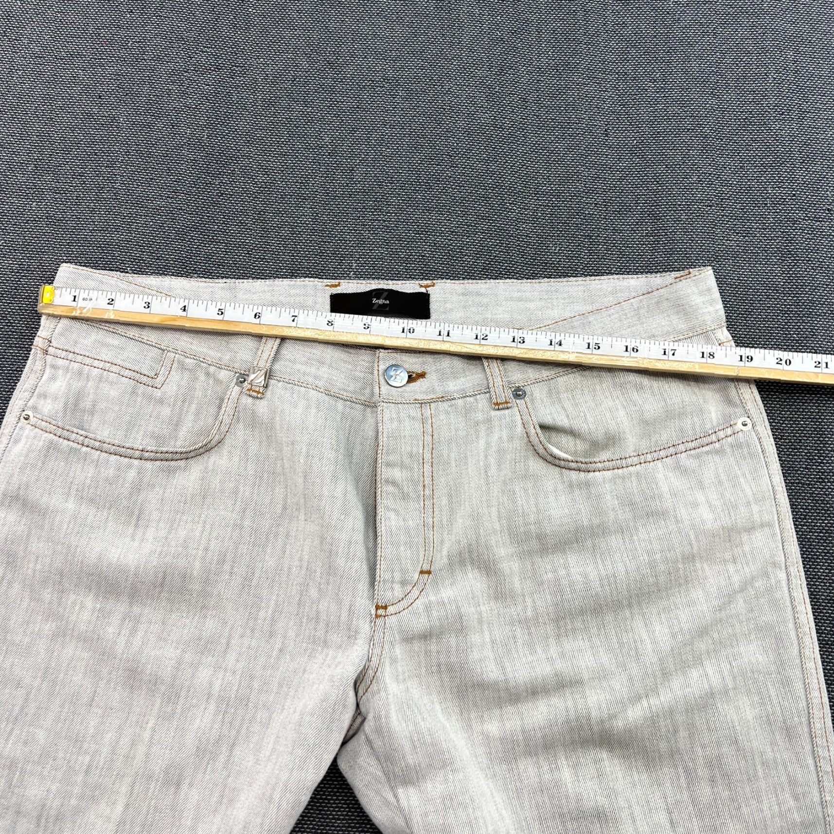 Ermenegildo Zegna Ermenegildo Zegna Jeans City Fit Mens W38 L27 Gray Low Rise Denim Straight, Regular, Cotton Polyester, 38x27 - Mens Jeans, Gray, 90s? Size US 38 / EU 54 - 6 Thumbnail