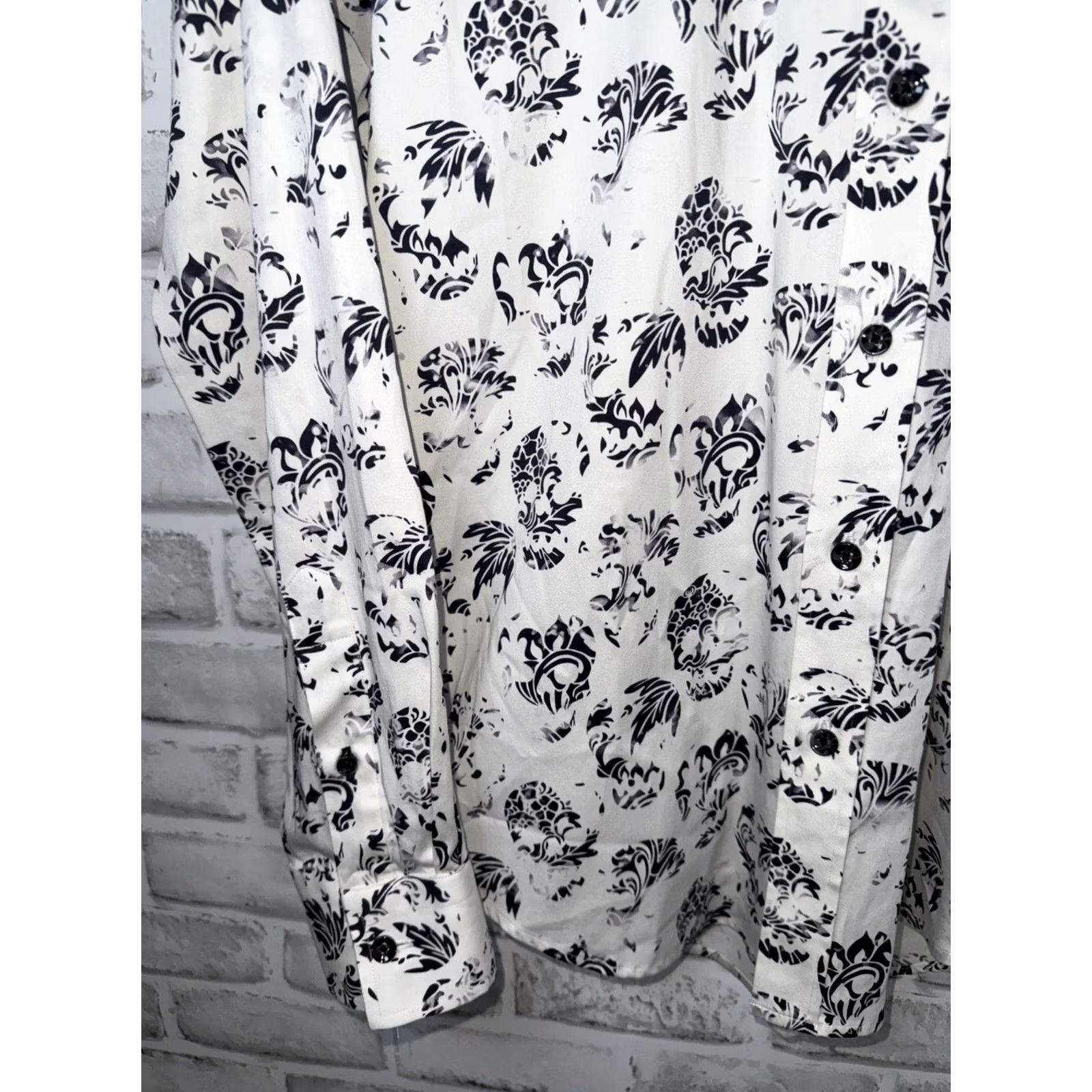 Robert Graham Robert Graham Skull Print Shirt Mens XS Modern Americana Size US XS / EU 42 / 0 - 5 Thumbnail