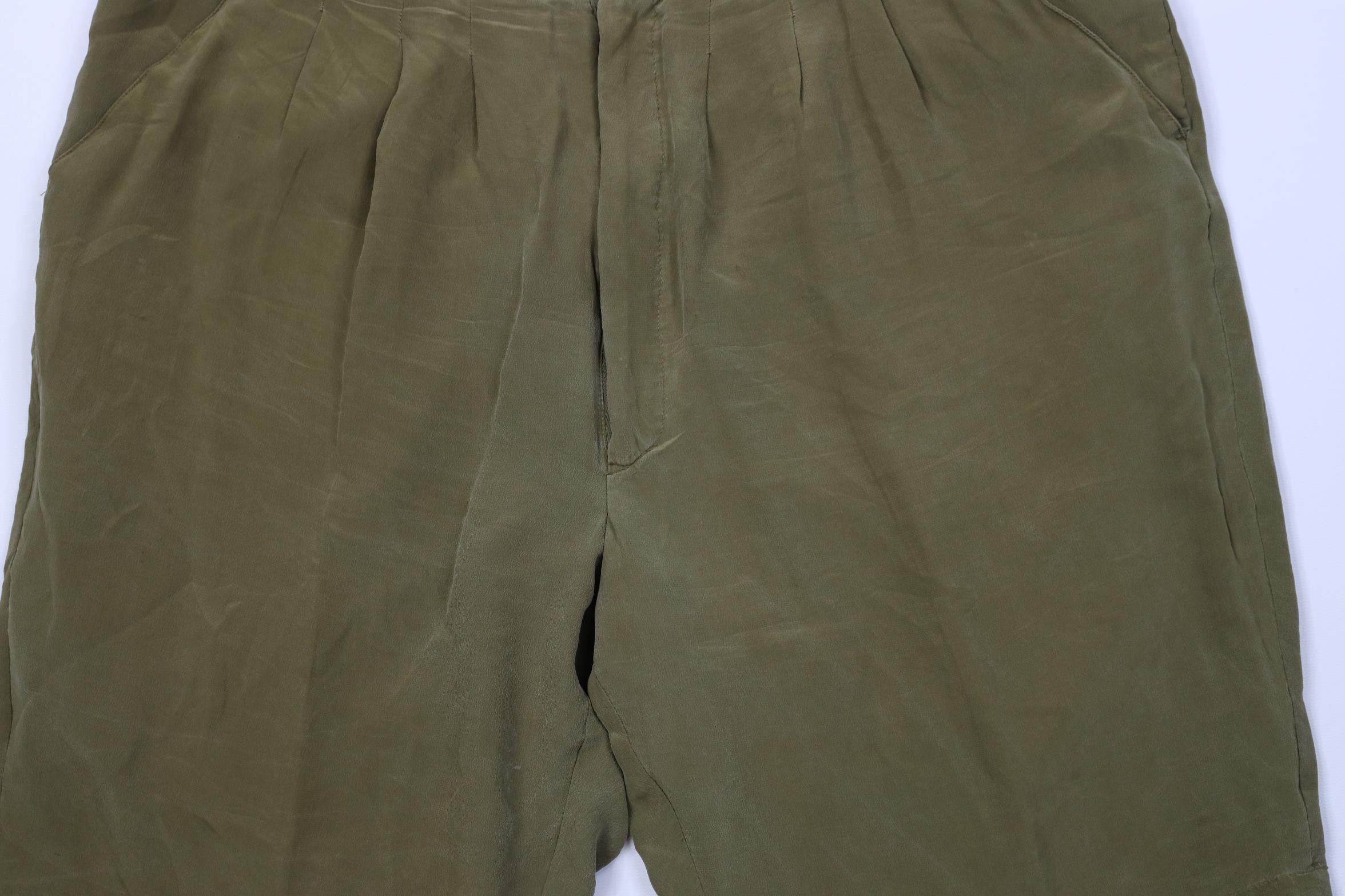 Vintage Vintage 90s Streetwear Above Knee Silk Pleated Shorts Green Size US 34 / EU 50 - 3 Thumbnail
