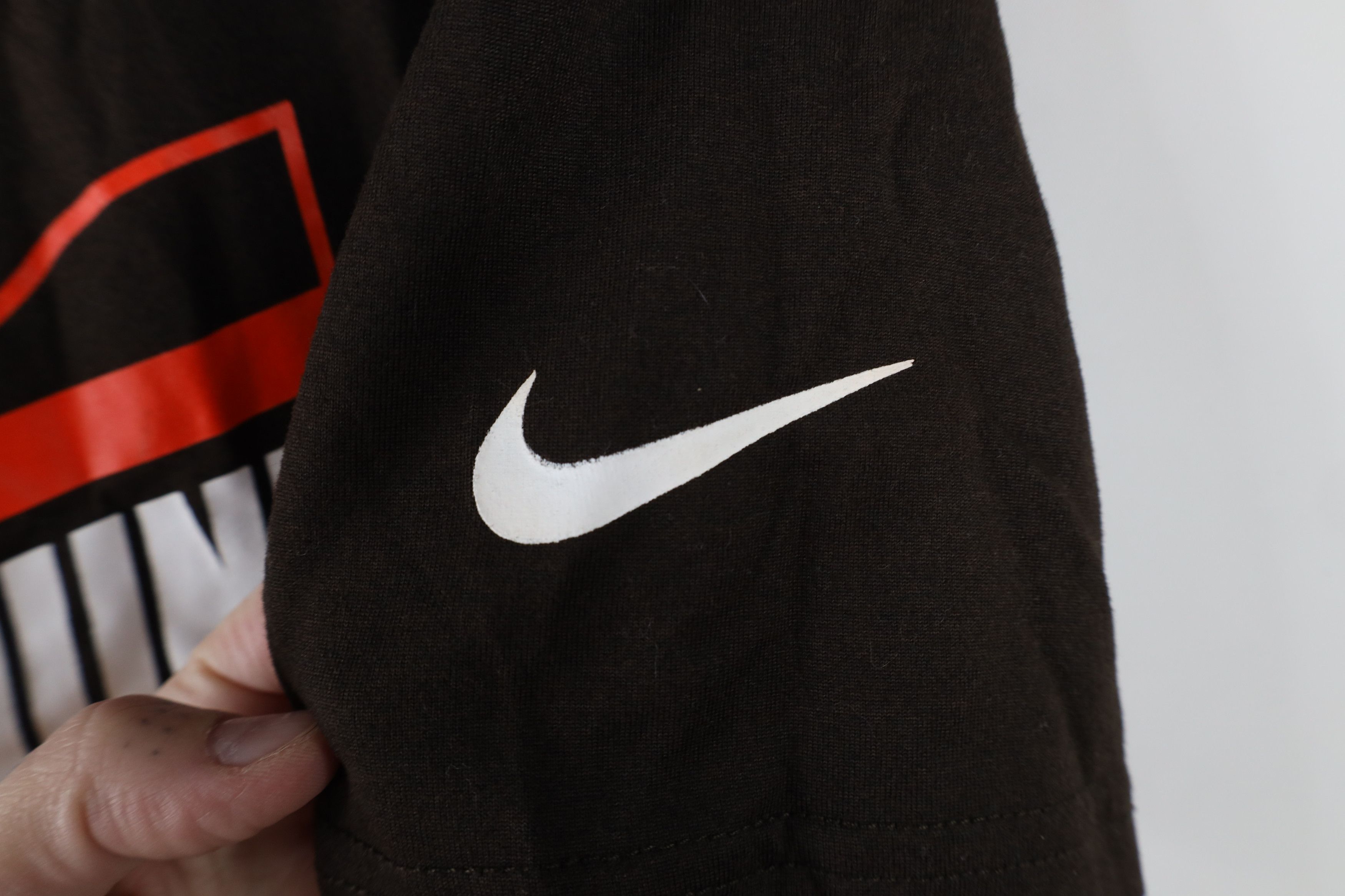 Nike × Vintage Nike Cleveland Browns Football Short Sleeve T-Shirt Brown Size US M / EU 48-50 / 2 - 4 Thumbnail