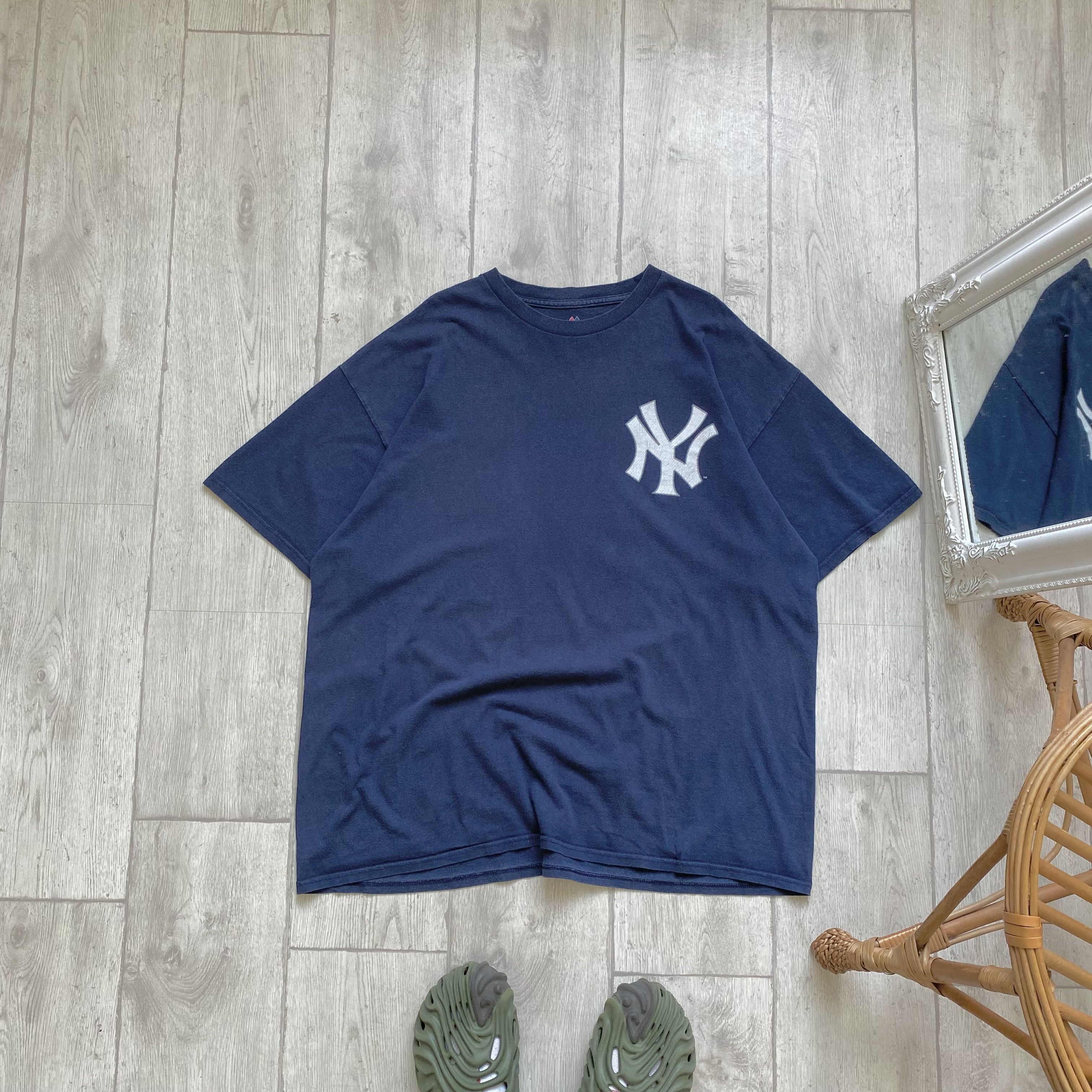 Majestic ⚾️Vintage Majestic New York Yankees Tee player #14 Castro Size US XL / EU 56 / 4 - 2 Thumbnail