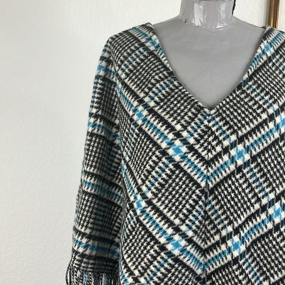 Burberry Burberry VTG Cashmere Plaid Tartan Fringe Cape Capelette Sha Size ONE SIZE - 3 Thumbnail