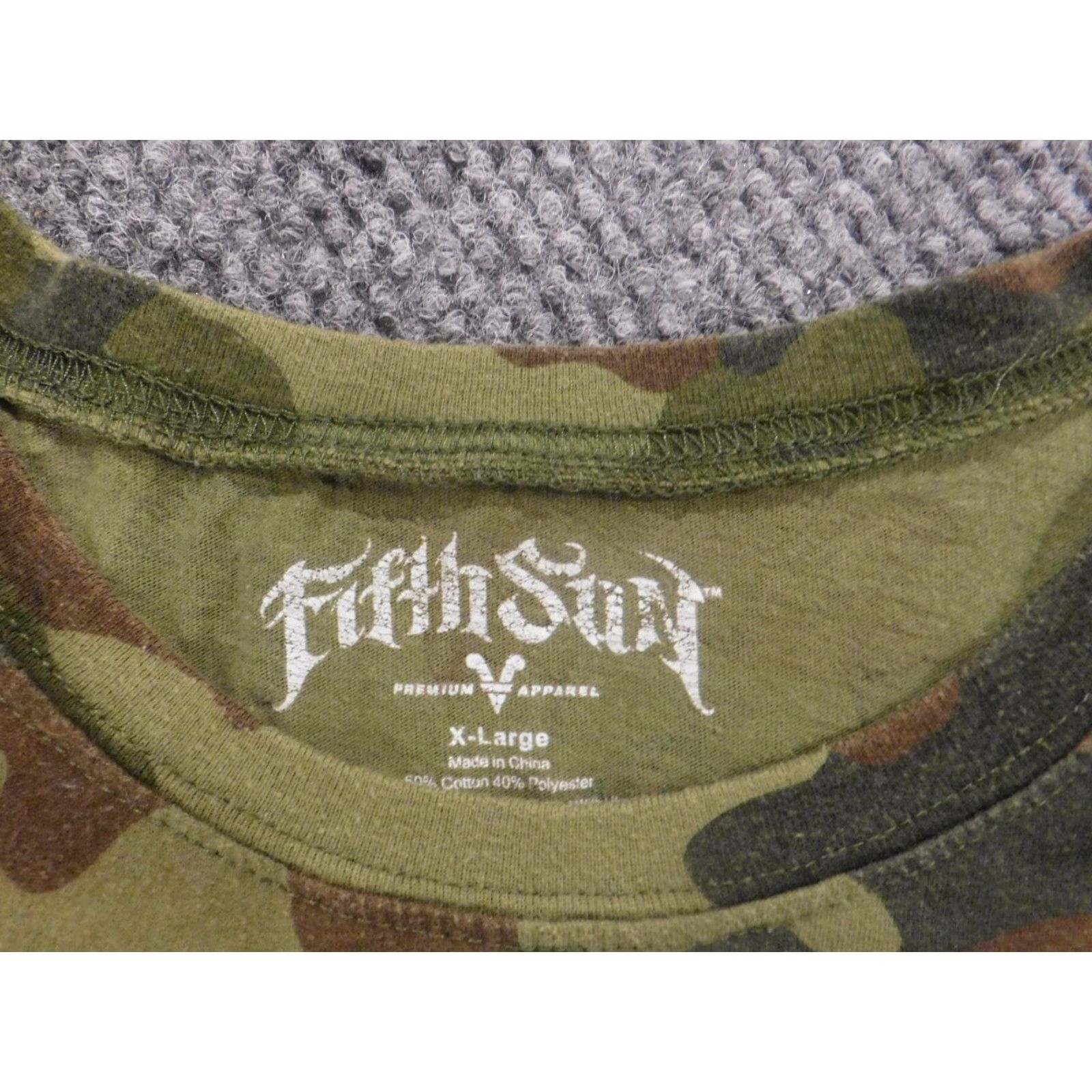 Vintage Fifth sun Mens Shirt XL green Camouflage Bear Graphic T-Shirt Crew Neck Short Sleeve Logo Animals Vintage No (adjusted to fit rules) Size US XL / EU 56 / 4 - 5 Thumbnail