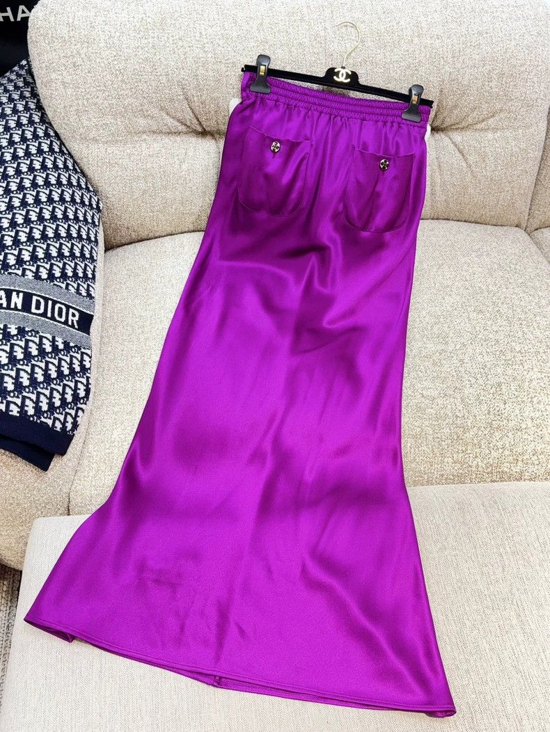 Chanel Chanel 22A handicraft workshop purple crystal purple satin Size 25" / US 0 / IT 36 - 2 Thumbnail