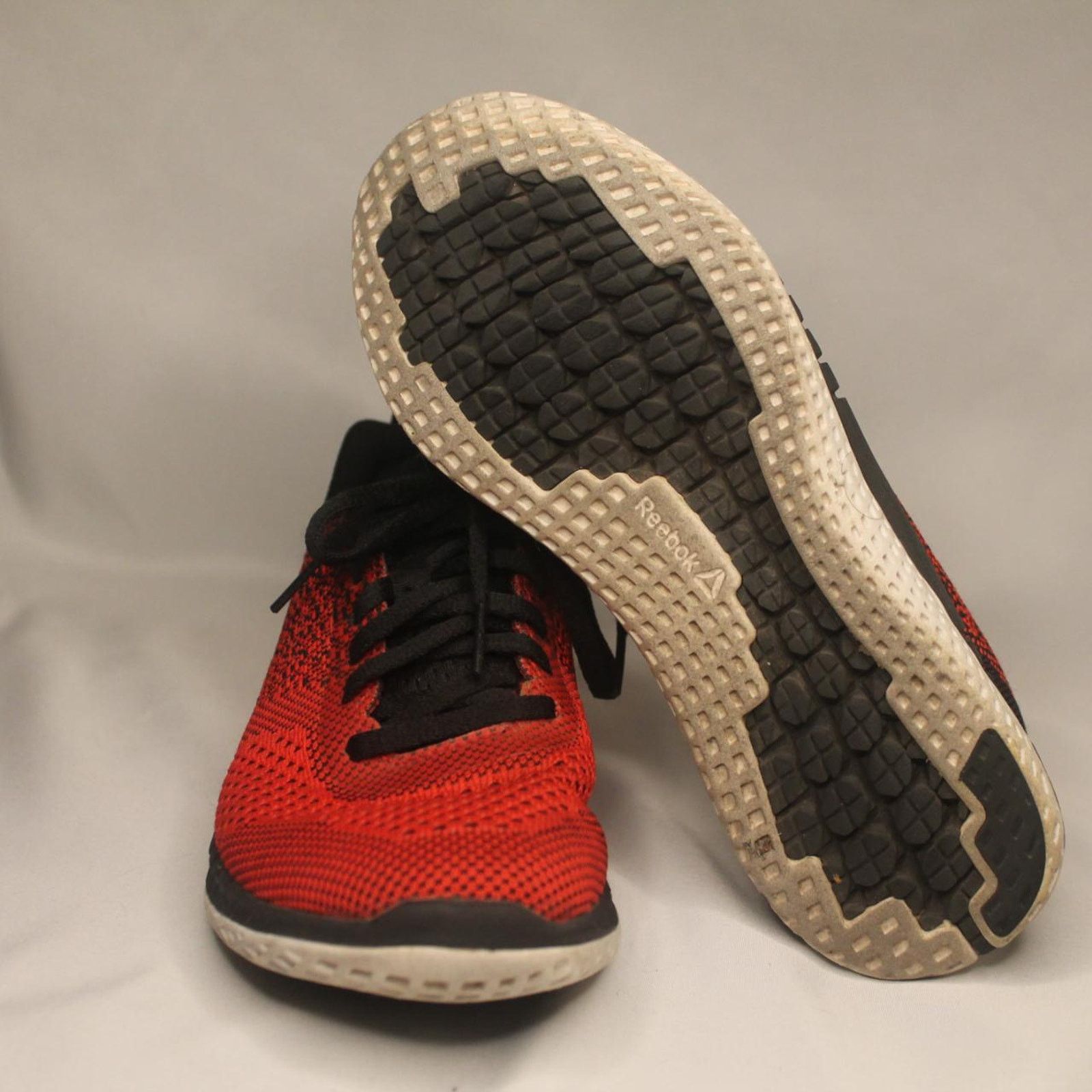 Reebok Reeboks red and black sneakers - Sz 6 Women's / 4 Unisex Size US 6 / IT 36 - 5 Thumbnail