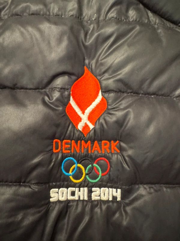 Puma Puma Denmark Olympic Sochi 2014 Down Jacket Puffer L Size US L / EU 52-54 / 3 - 7 Thumbnail