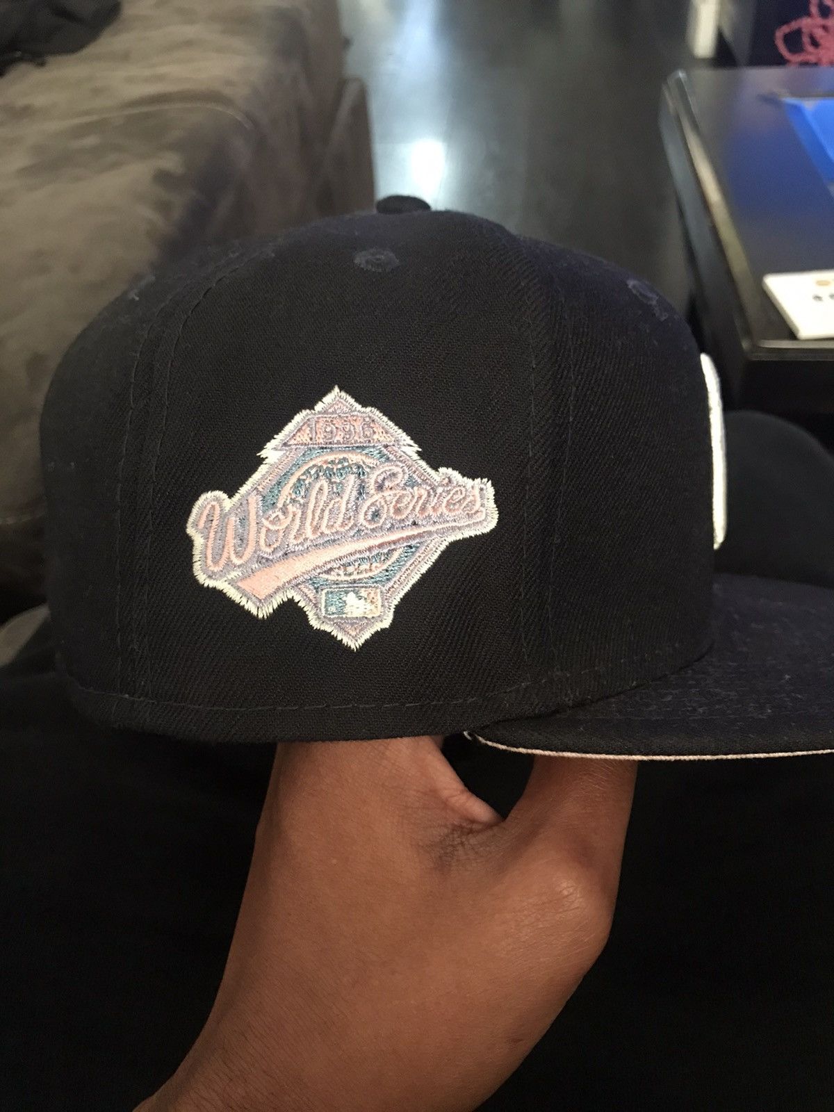 New Era × New York Yankees Yankees 1996 World Series fitted hat w pink brim Size ONE SIZE - 1 Thumbnail