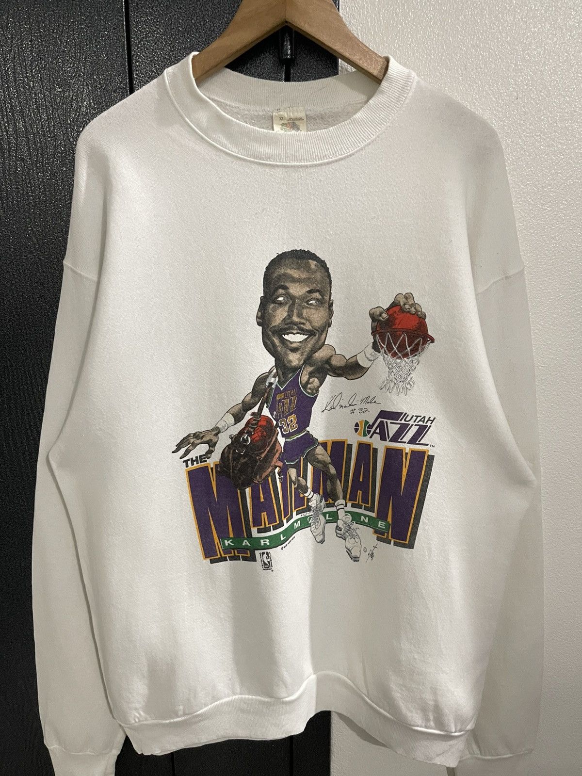 NBA Vintage NBA Utah Jazz Karl Malone The mailman Salem Tshirt Size US XL / EU 56 / 4 - 4 Thumbnail