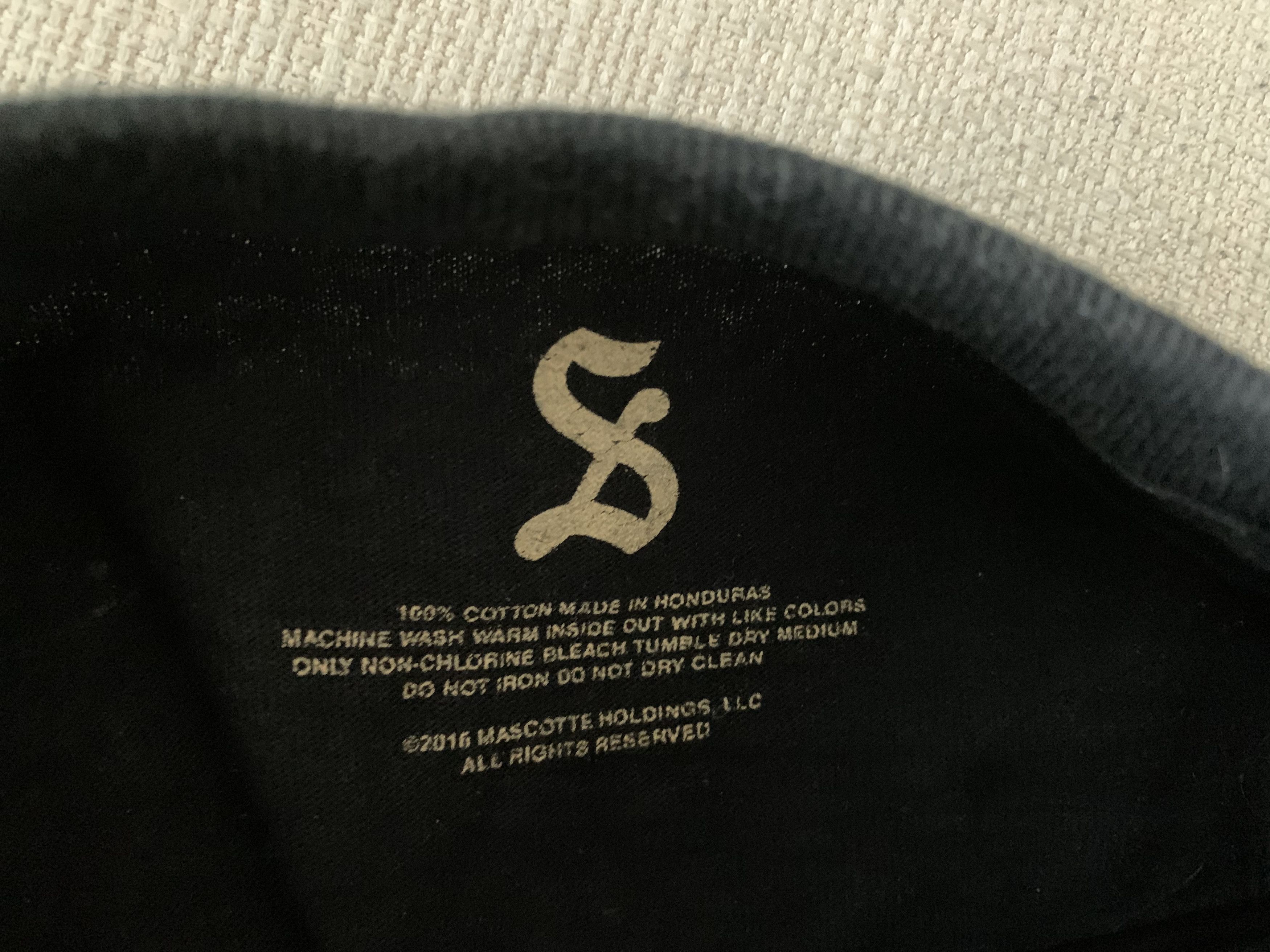 Kanye West Yeezy Vogue Party S Size US S / EU 44-46 / 1 - 3 Thumbnail