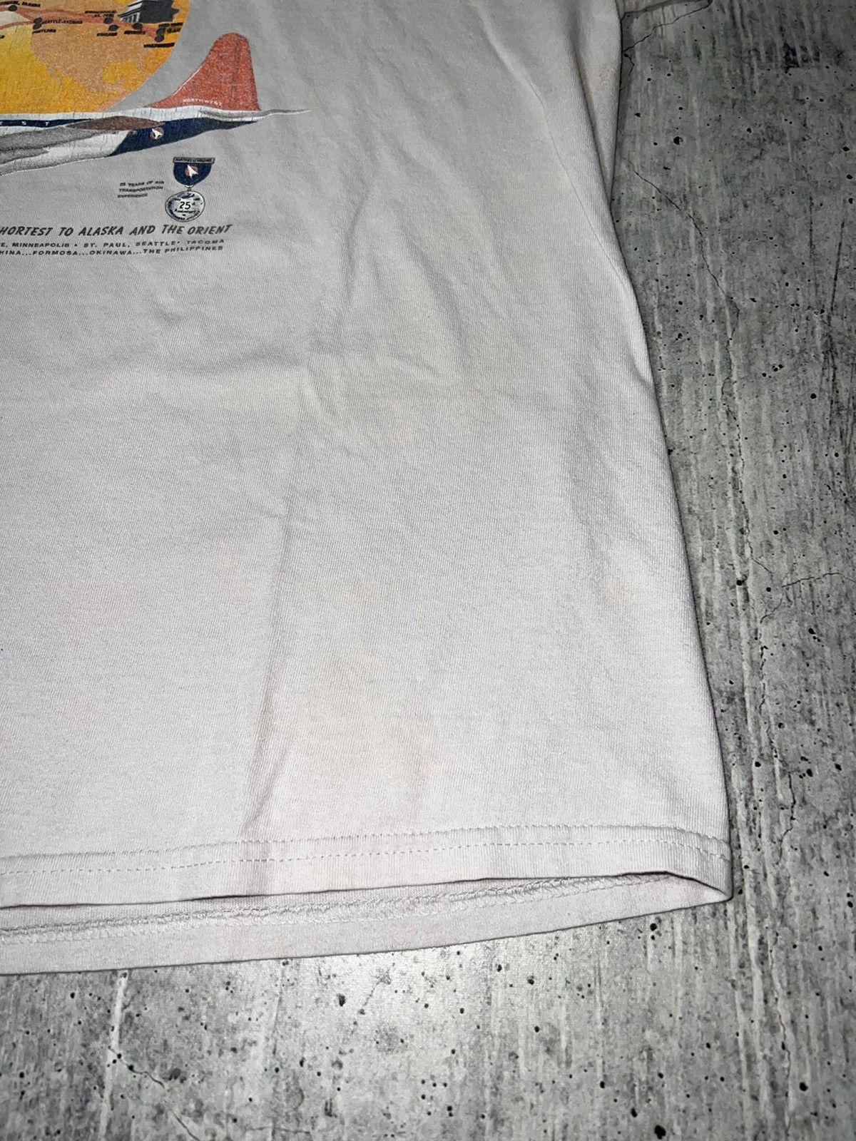 Other Vintage Y2K Northwest Airlines Graphic Tee Size US XL / EU 56 / 4 - 4 Thumbnail