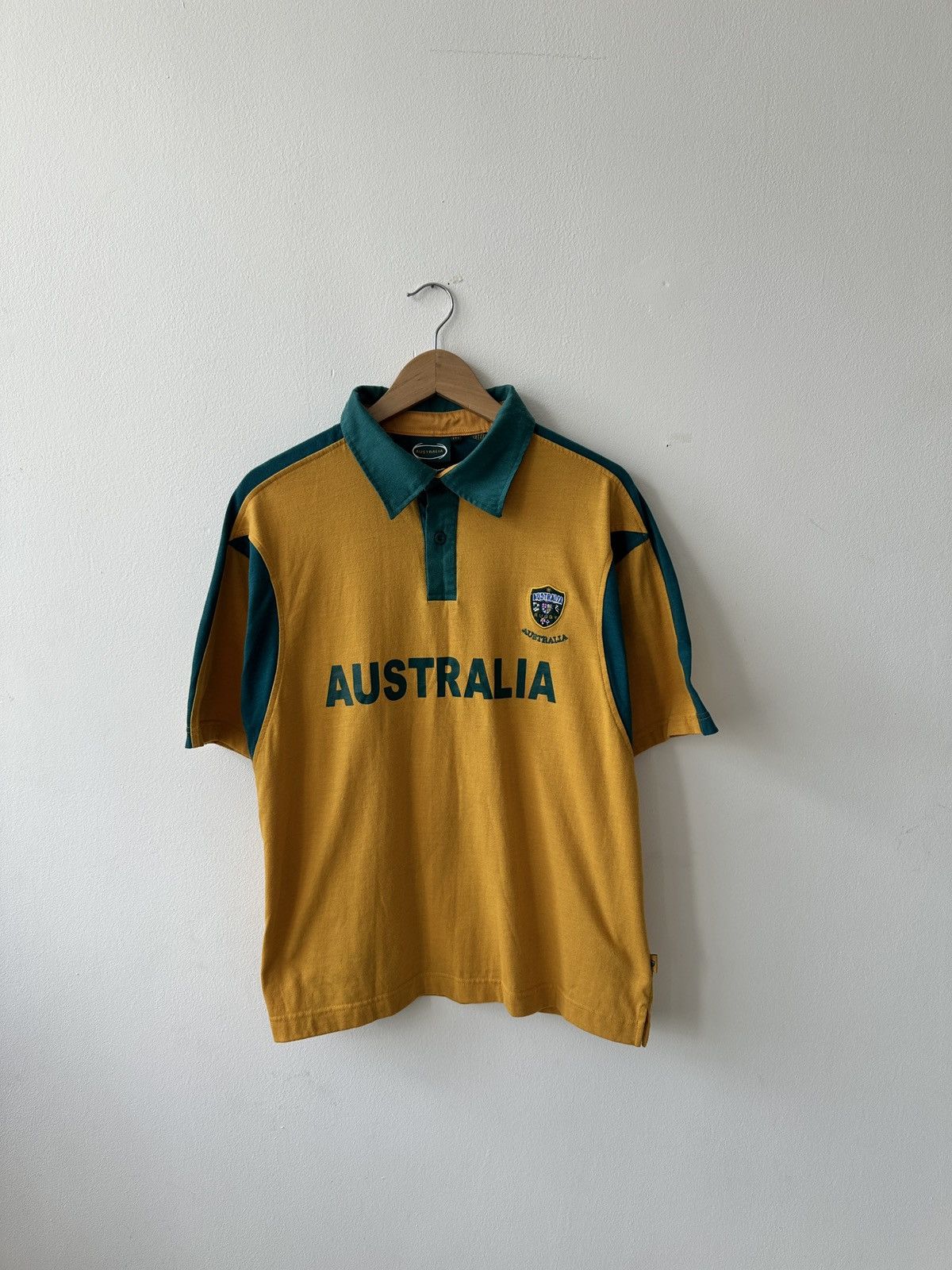 Man Made In Australia Vintage Australia Gold Green Rugby Style Polo Shirt Size M Size US M / EU 48-50 / 2 - 1 Thumbnail