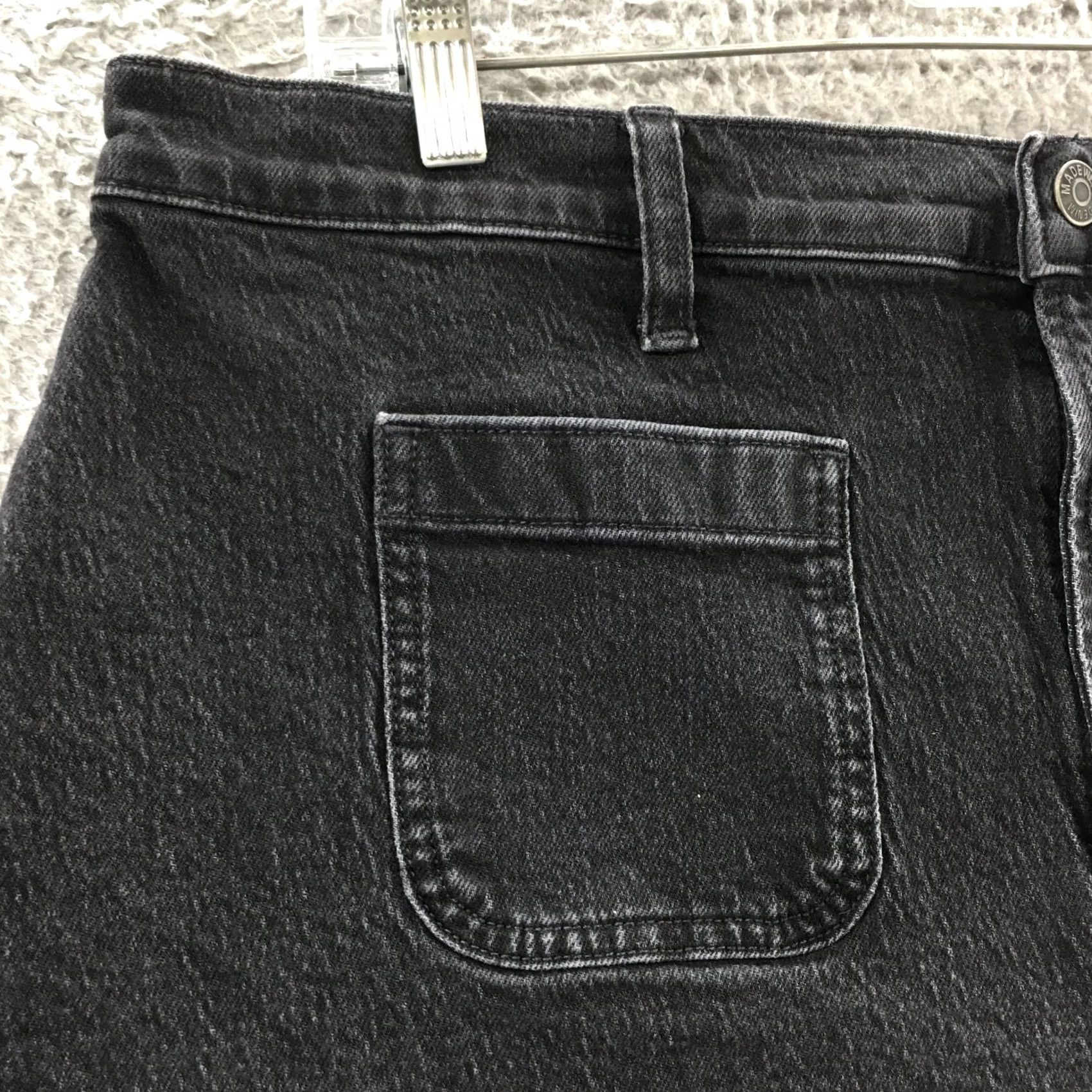 Old Navy Old Navy Chino Shorts Womens 4 Black Floral Zip Fly Button Flat Front Cotton Size 27" / US 4 / IT 40 - 4 Thumbnail