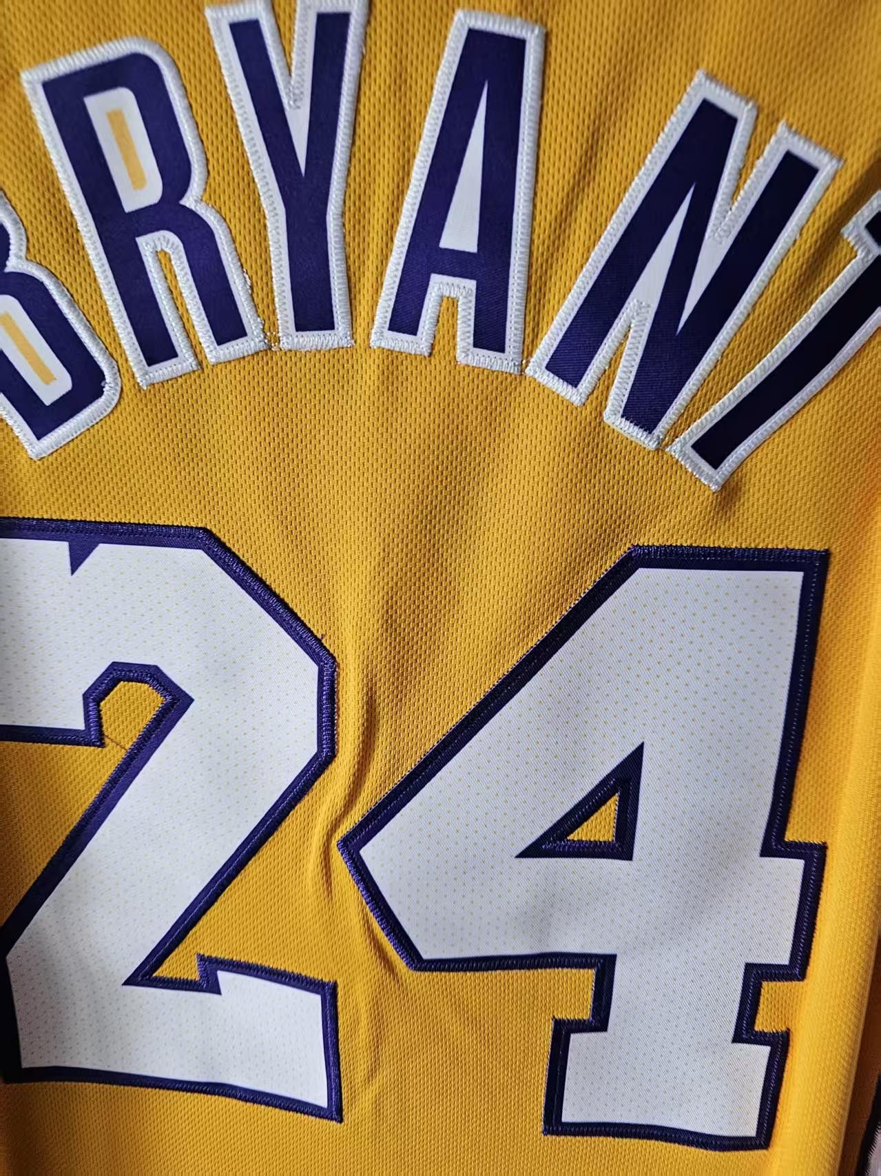 NBA Lakers 24 Kobe Bryant Jersey Yellow L Size US L / EU 52-54 / 3 - 5 Thumbnail