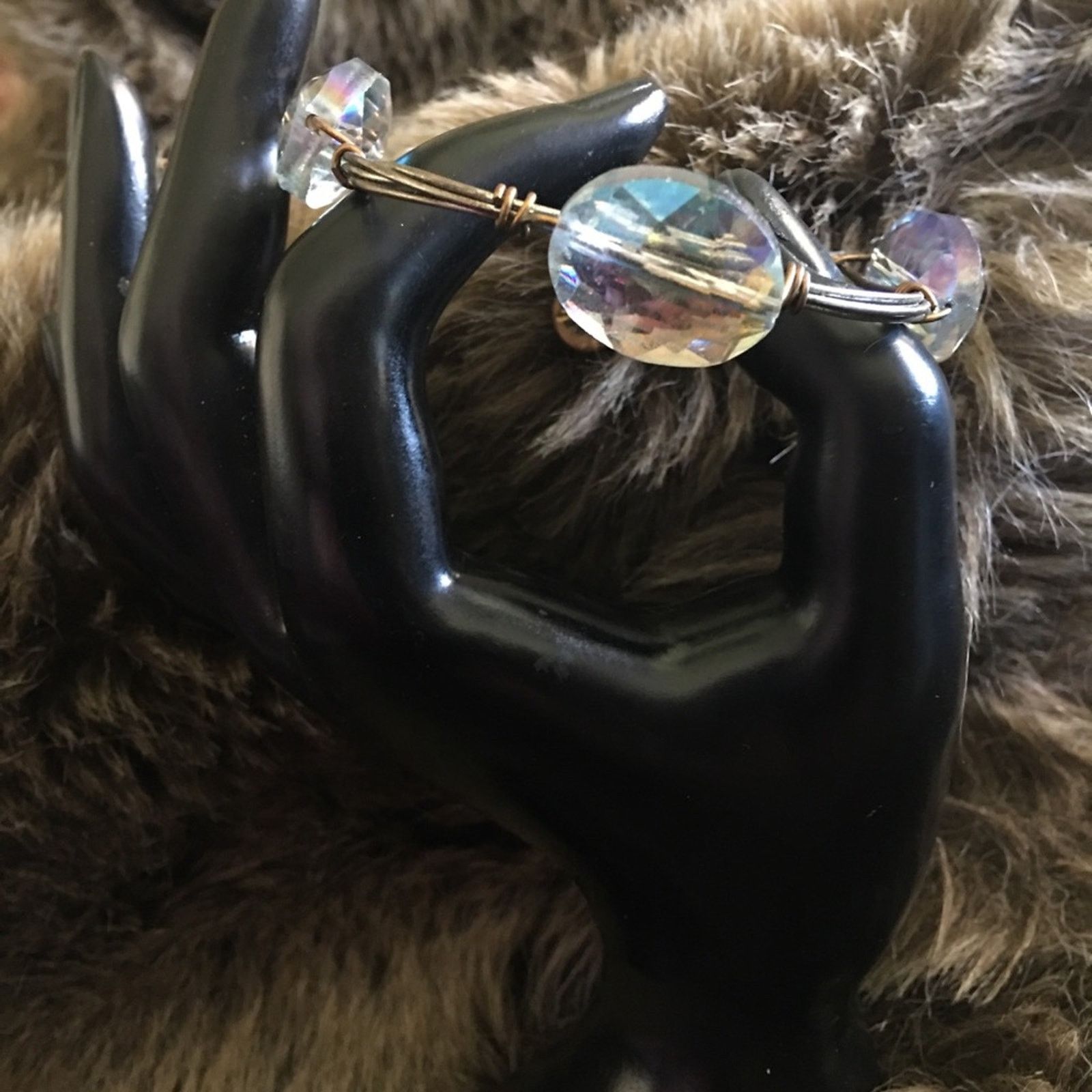 Handmade Wired faceted aurora borealis stone bracelet Size ONE SIZE - 2 Thumbnail