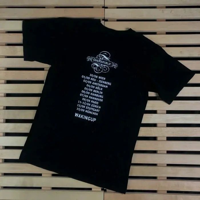 Band Tees × Vintage Mens Vintage T Shirt Onerepublic Waking up 2009 Tour Size S Size US S / EU 44-46 / 1 - 5 Thumbnail