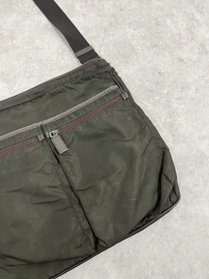 Prada 2000s Prada Dark Khaki Nylon Shoulder Bag Size ONE SIZE - 5 Thumbnail
