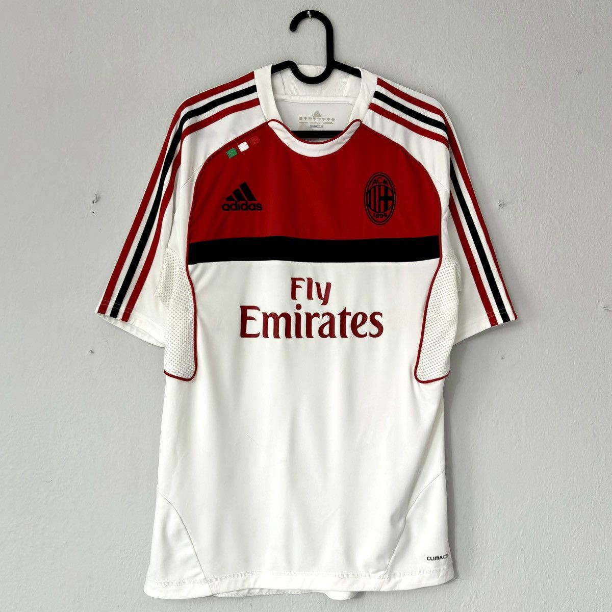 Adidas × Vintage 2011 2012 AC Milan Training Pre Match Home Kit Soccer Jersey Size US M / EU 48-50 / 2 - 2 Thumbnail