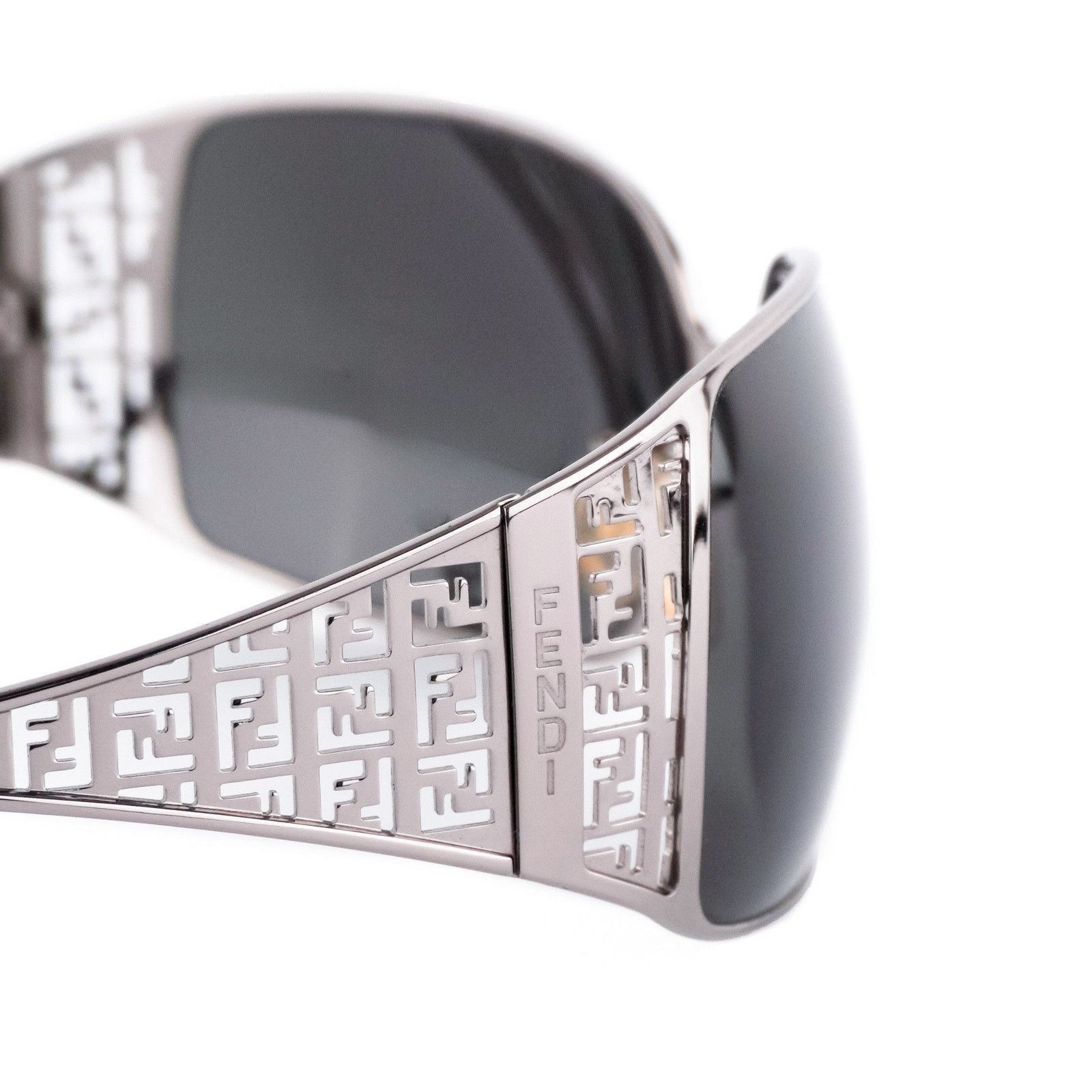 FENDI unisex FF monogram mirrored SUNGLA silver Fendi Women White Sunglasses Grey Silver Mirrored Lens main image 3