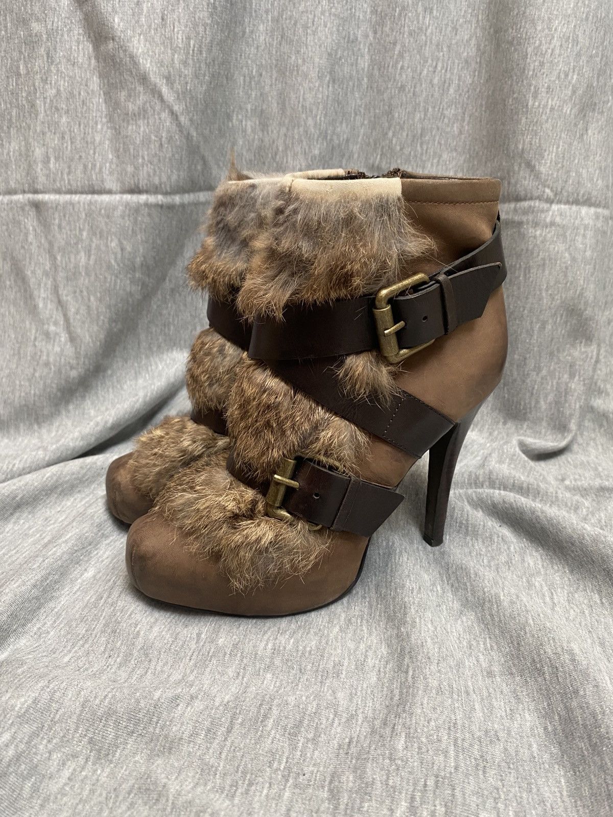 ASH High heels in genuine leather and furr bondage with buckles Size US 5 / IT 35 - 1 Thumbnail