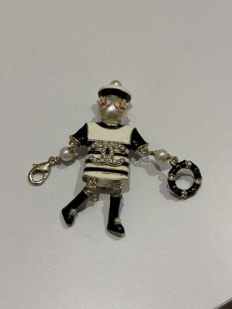 Chanel Chanel Nautical Figural Enamel Brooch Autumn 2019 Collection Size ONE SIZE - 2 Thumbnail