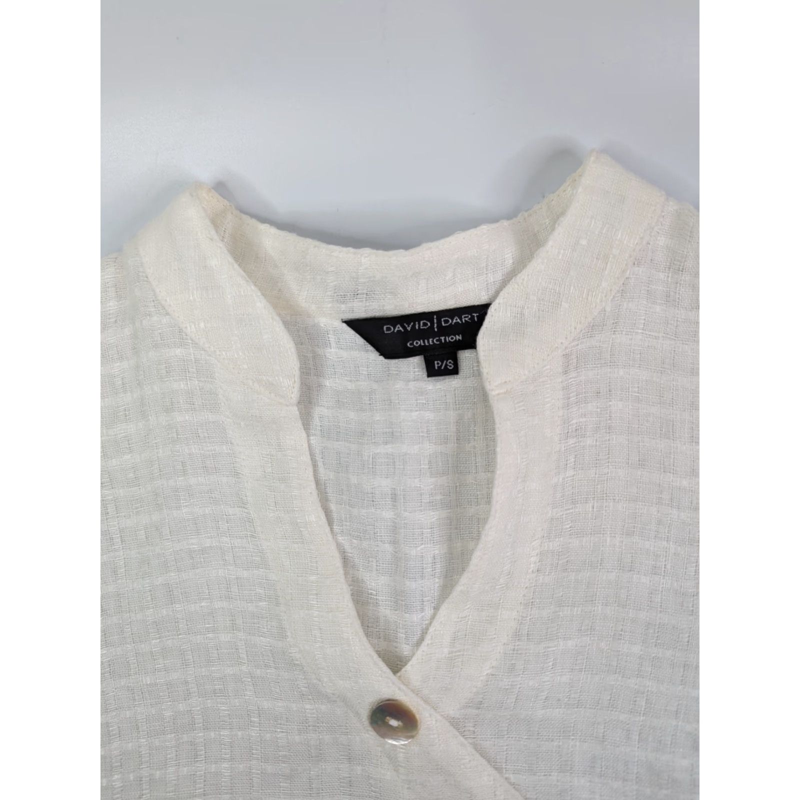 Vintage David Dart Shirt Women's Petite Small USA Ivory Linen Waffle Pattern Tunic Blouse Long Sleeve Collared Pockets Size S / US 4 / IT 40 - 7 Thumbnail