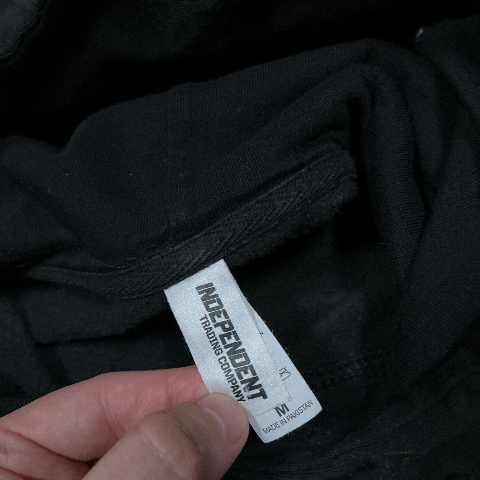 Gildan White Stripes Hardest Button to Button Black Hoodie Sweater Size US M / EU 48-50 / 2 - 4 Thumbnail