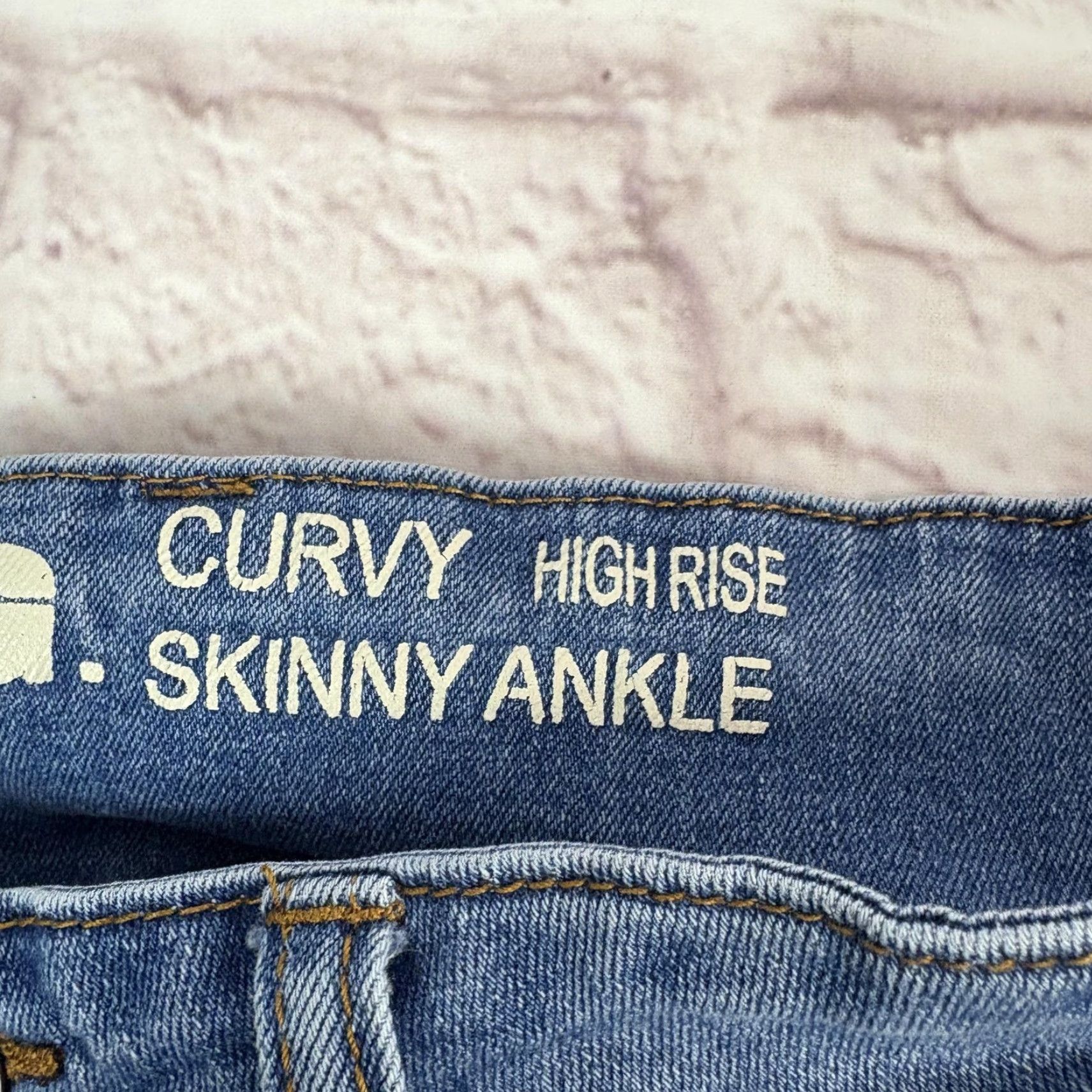 Vintage S.O.N.G. Jeans Juniors 7/28 Blue Curvy Skinny Ankle Distressed Raw Hem 26x25 Size 28" / US 6 / IT 42 - 5 Thumbnail