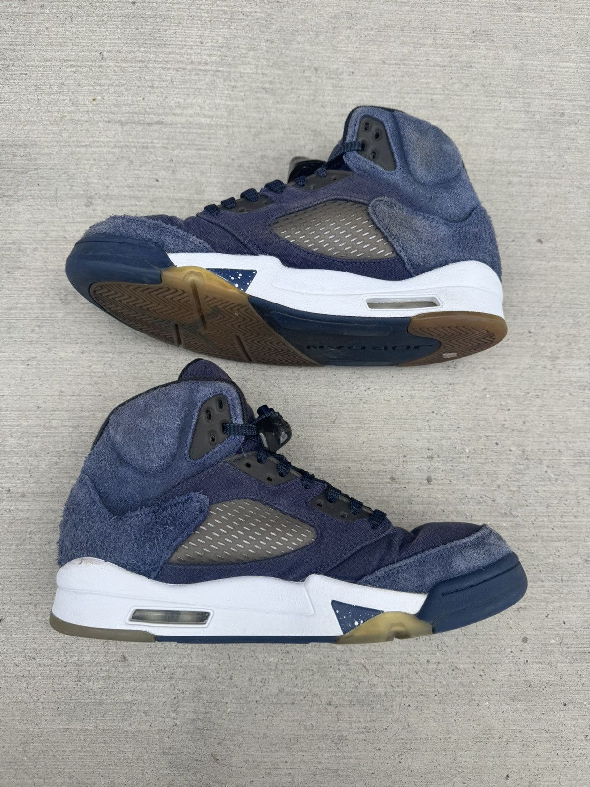 Jordan Brand JORDAN 5 RETRO MIDNIGHT NAVY SIZE 8 Size US 8 / EU 41 - 2 Thumbnail