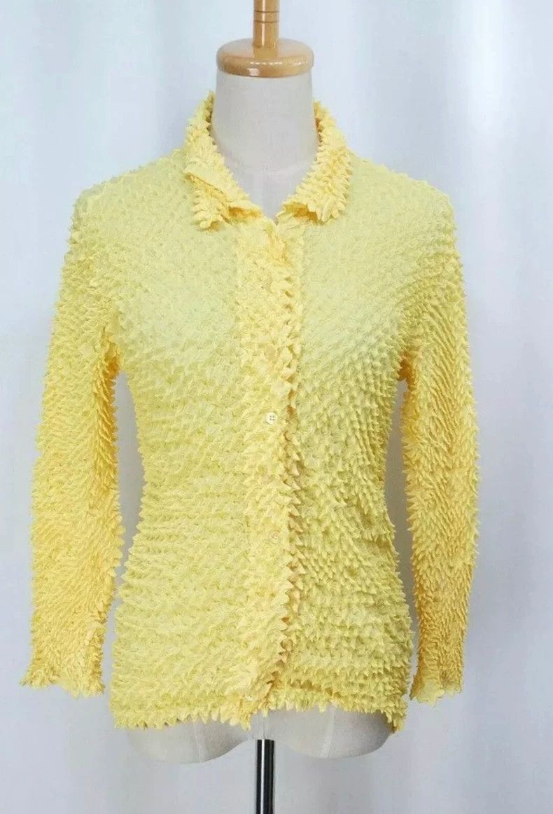 Issey Miyake issey miyake Little chicken yellow hedgehog shirt 2505-Next Size M / US 6-8 / IT 42-44 - 1 Thumbnail