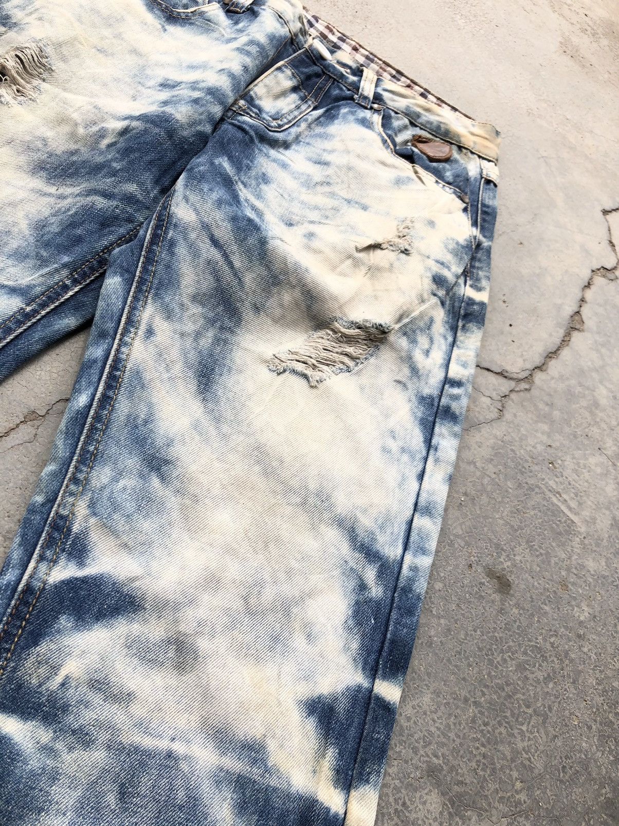 Japanese Brand BLEACHED⚡️⚡️TAKESHY KUROSAWA DISTRESSED DENIM Size US 31 - 3 Thumbnail