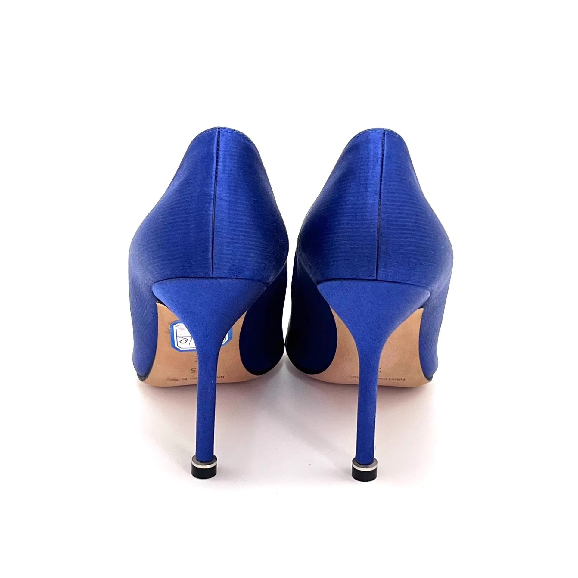 Manolo Blahnik Manolo Blahnik Satin Crystal Buckle Heels 35 Size US 4.5 / IT 34.5 - 4 Thumbnail