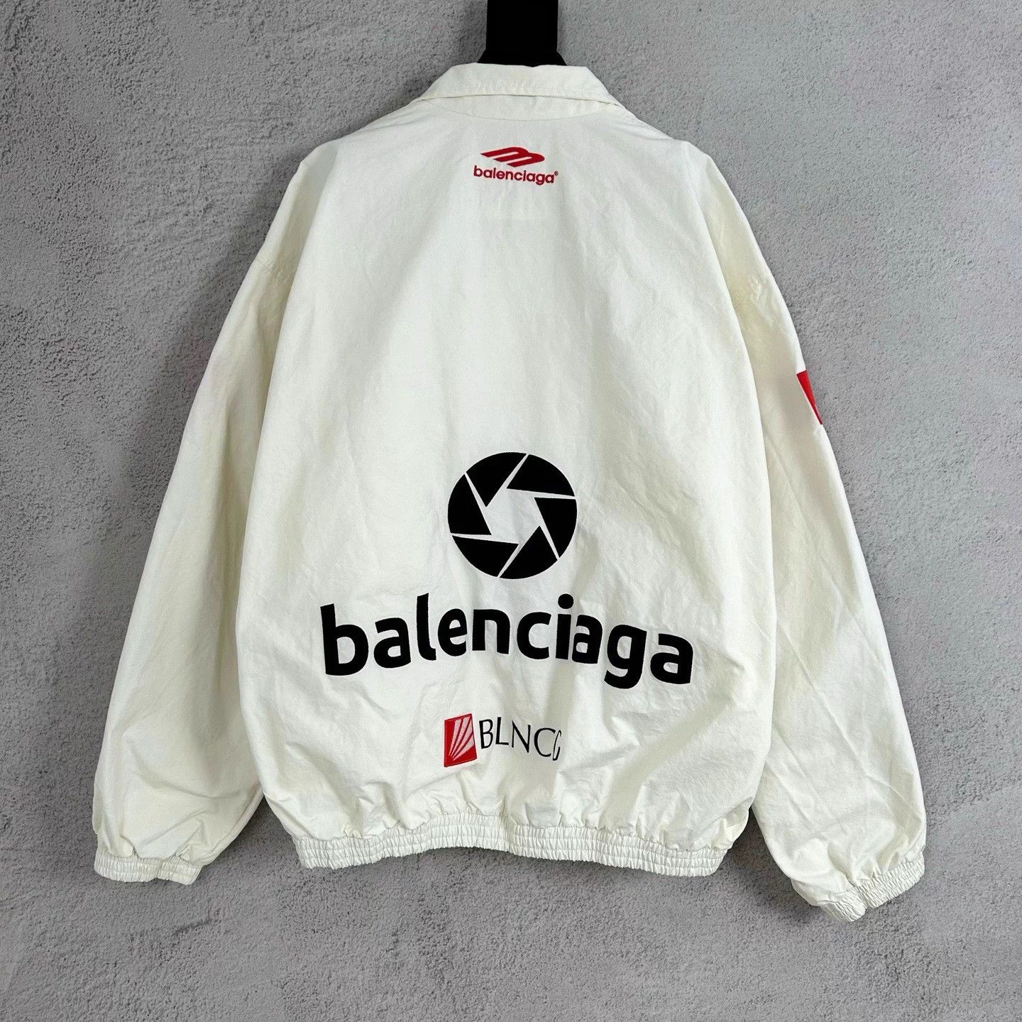 Balenciaga BALENCIAGA Racing Logo Zipped White Windbreaker S Size US S / EU 44-46 / 1 - 2 Thumbnail