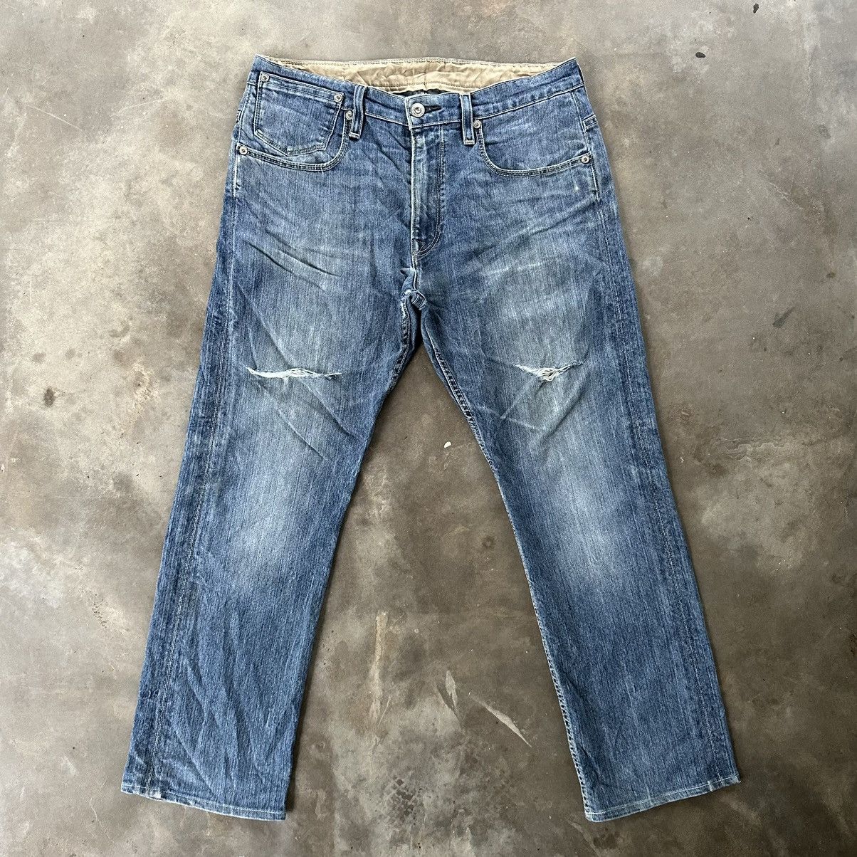 image of Distressed Denim x Jean W35 Vintage Levi’S 513 Distressed Faded Denim Jean Pant in Faded Blue, Men'