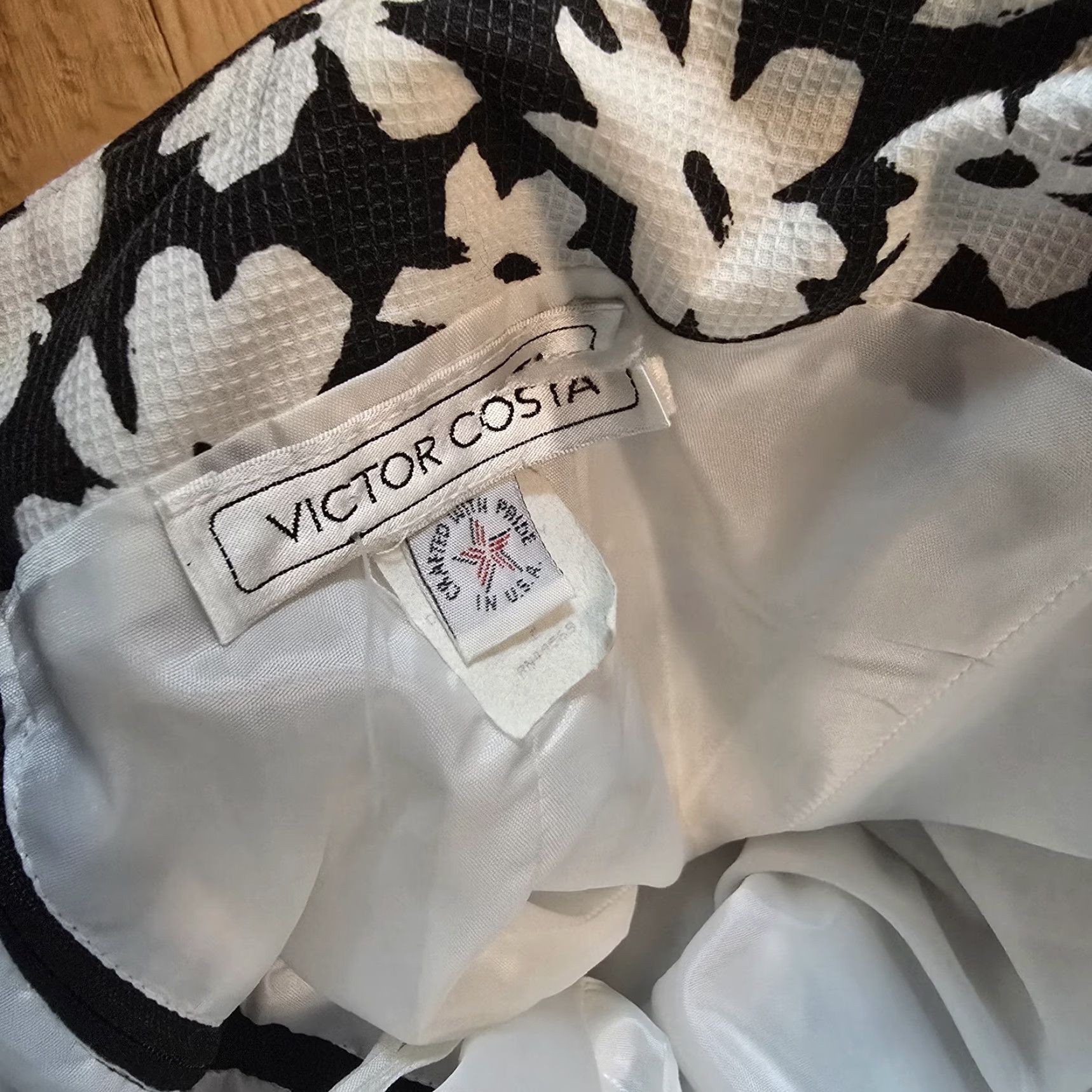 Vintage VINTAGE Victor Costa Dress Strapless Maxi White Polka Dot Flower Kick Pleat Size 2 Womens Size XS / US 0-2 / IT 36-38 - 7 Thumbnail