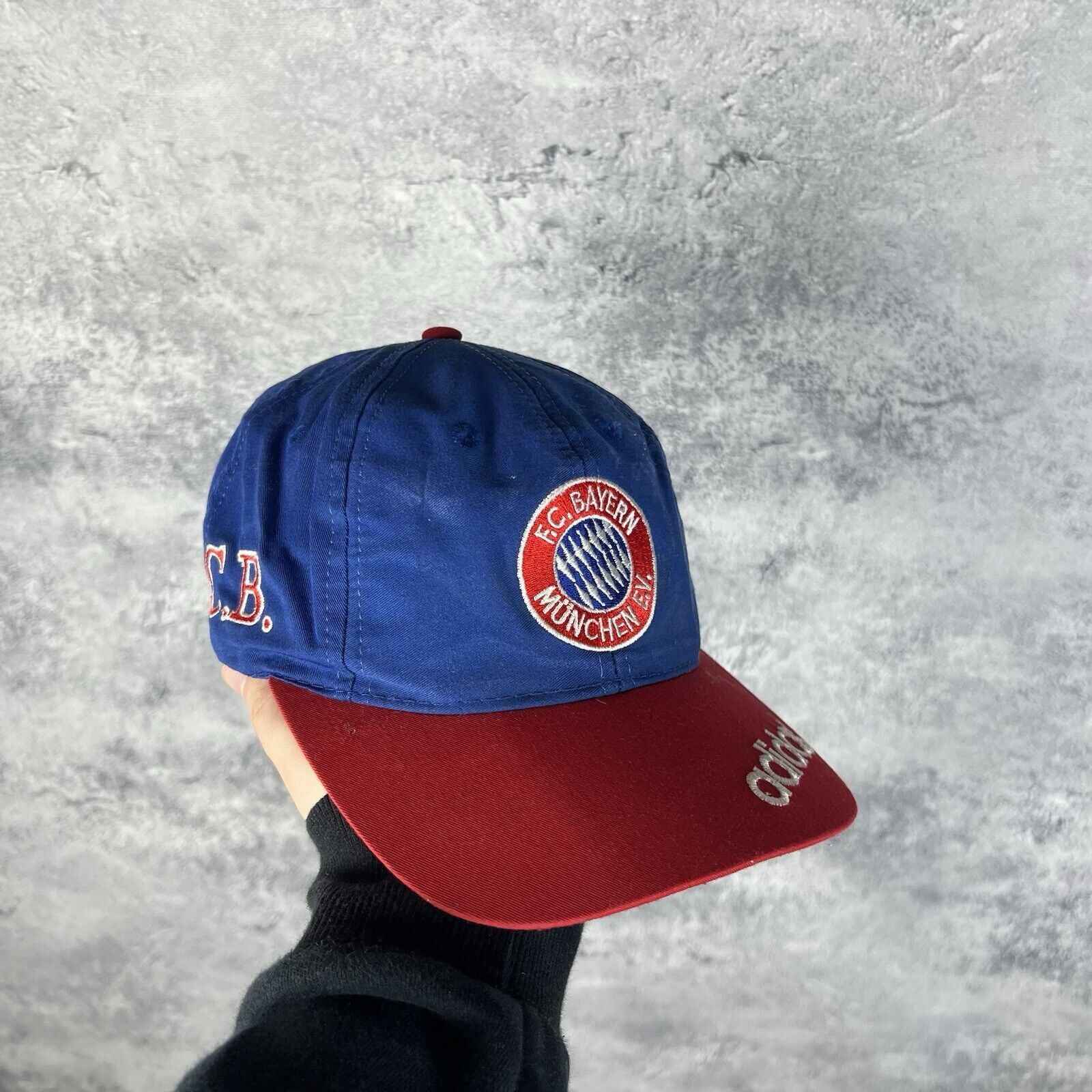 Adidas Adidas Fc Bayern Munchen Vintage Cap Men's One Size ` Size ONE SIZE - 1 Thumbnail