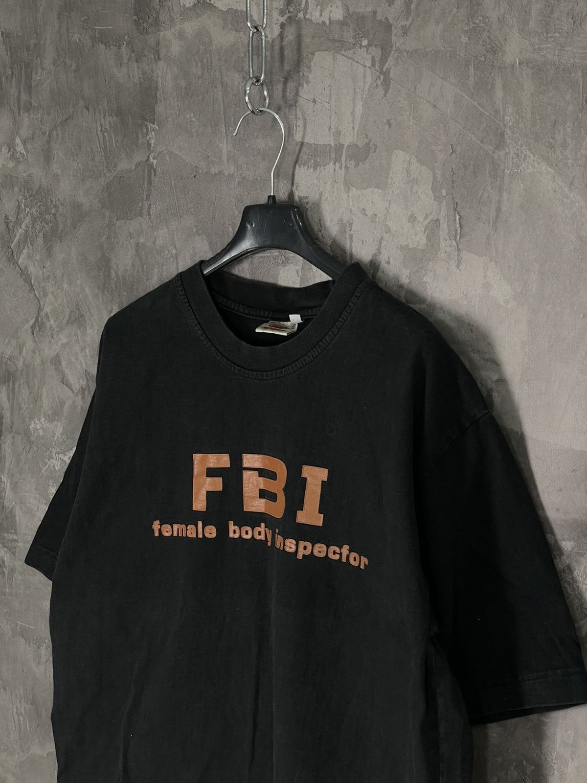 Faded Glory × Vintage FADED VINTAGE FBI FEMALE BODY INSPECTOR T SHIRT Size US L / EU 52-54 / 3 - 6 Thumbnail