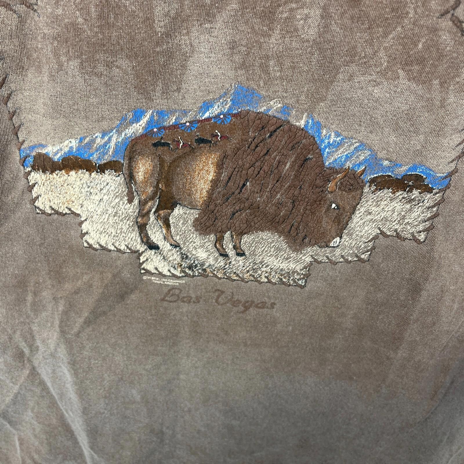 Vintage Vintage 90s Buffalo Animal Nature T-shirt Las Vegas Faded XL Size US XL / EU 56 / 4 - 7 Thumbnail