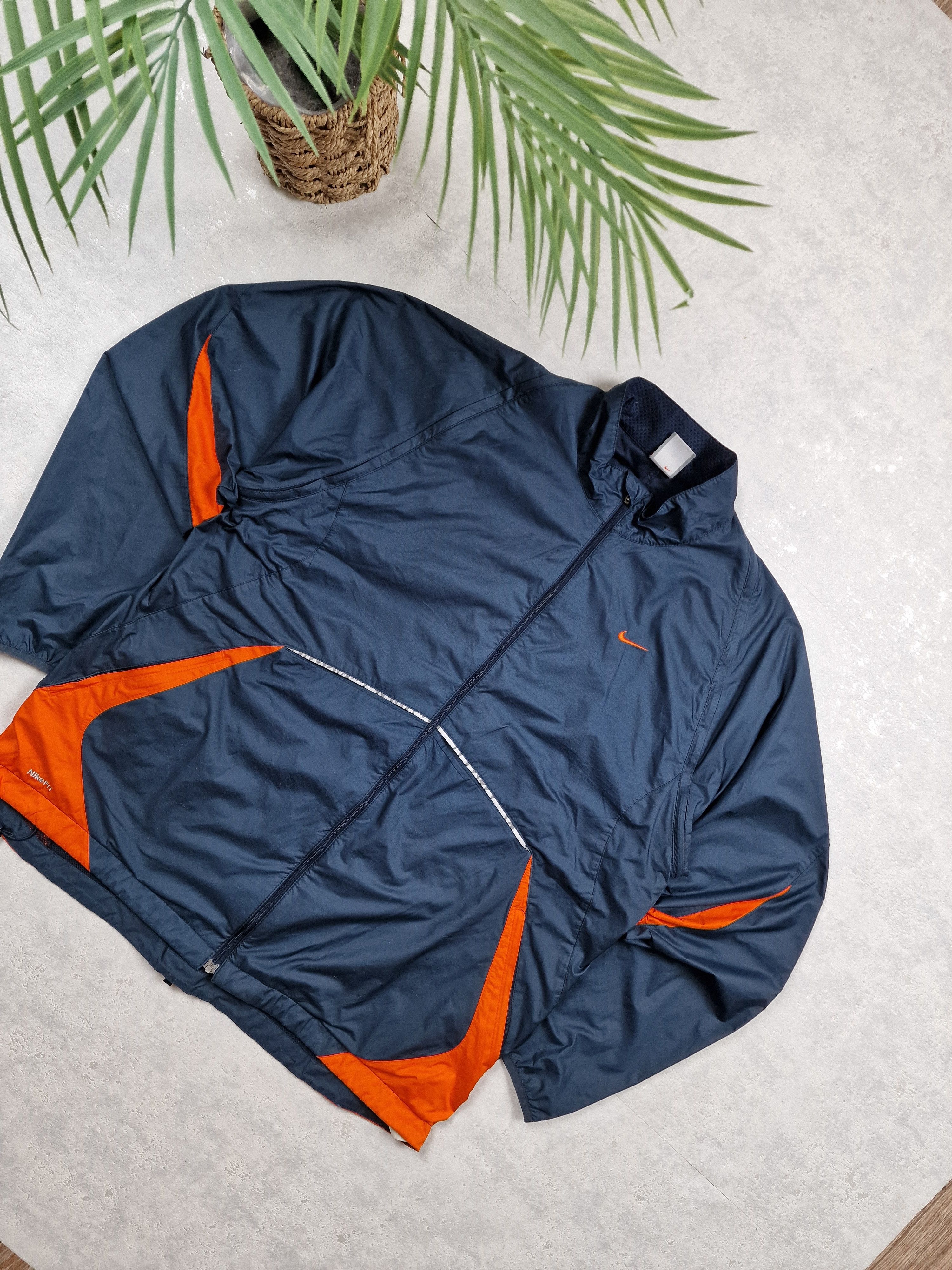 Nike × Vintage 00s Nike Retro Logo Vintage Y2K Oversized Nylon Retro Jacket Size US XL / EU 56 / 4 - 4 Thumbnail