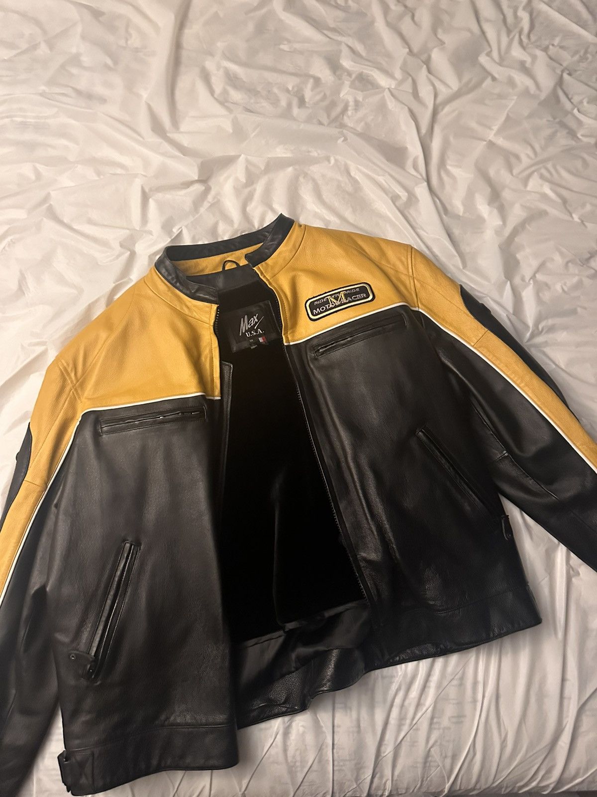Other Rare black and yellow bomber jacket 2000s 90s style Size US XL / EU 56 / 4 - 1 Thumbnail