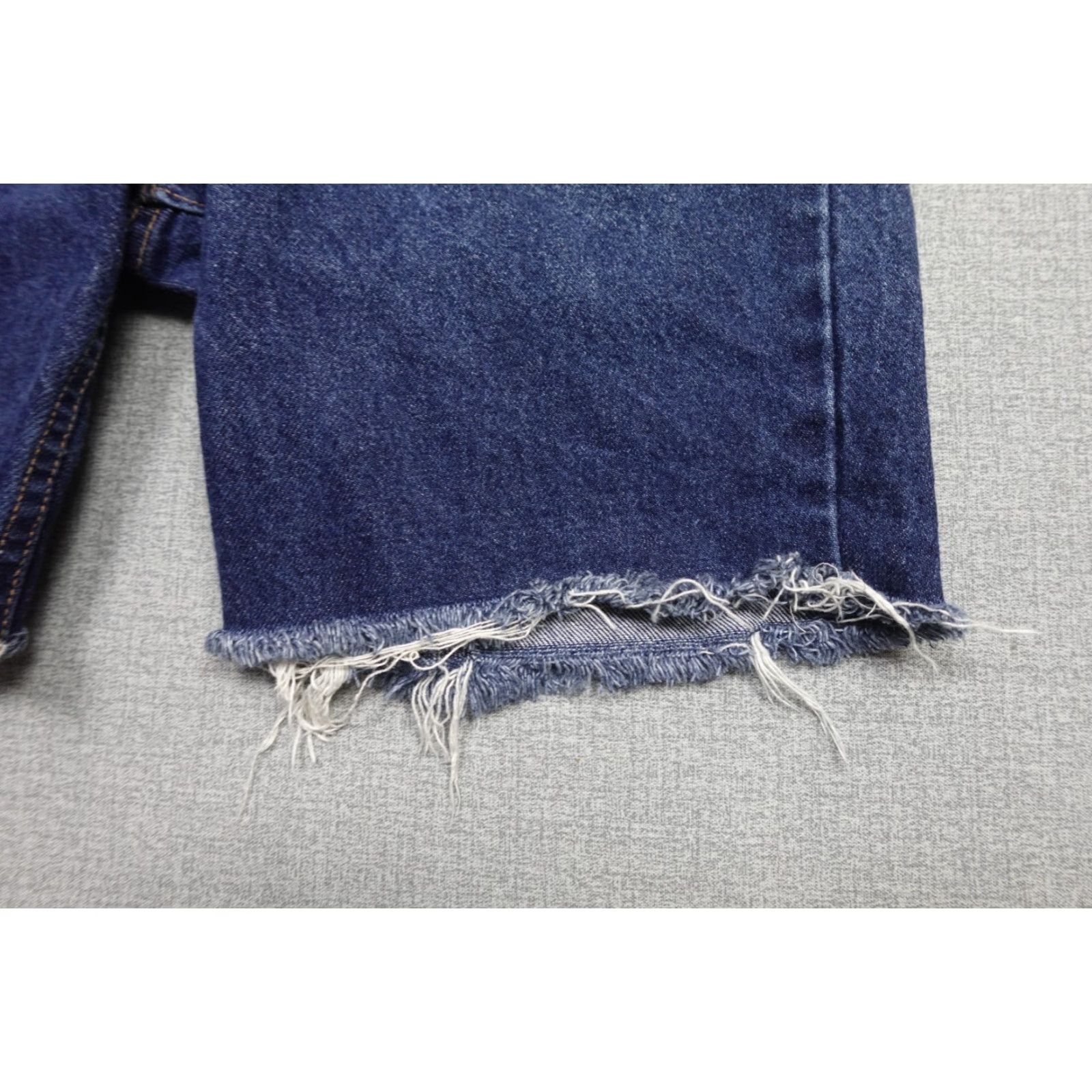 Levi's Levi's Vintage 517 Jorts Denim Blue Dark Wash Mens 36 Casual 5-Pocket Relaxed California White Belt Loops Retro Size US 36 / EU 52 - 3 Thumbnail