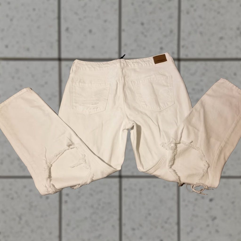 American Eagle Outfitters Womens American Eagle Outfitters Jeans 10 White Denim Tapered Size 32" / US 10 / IT 46 - 1 Thumbnail
