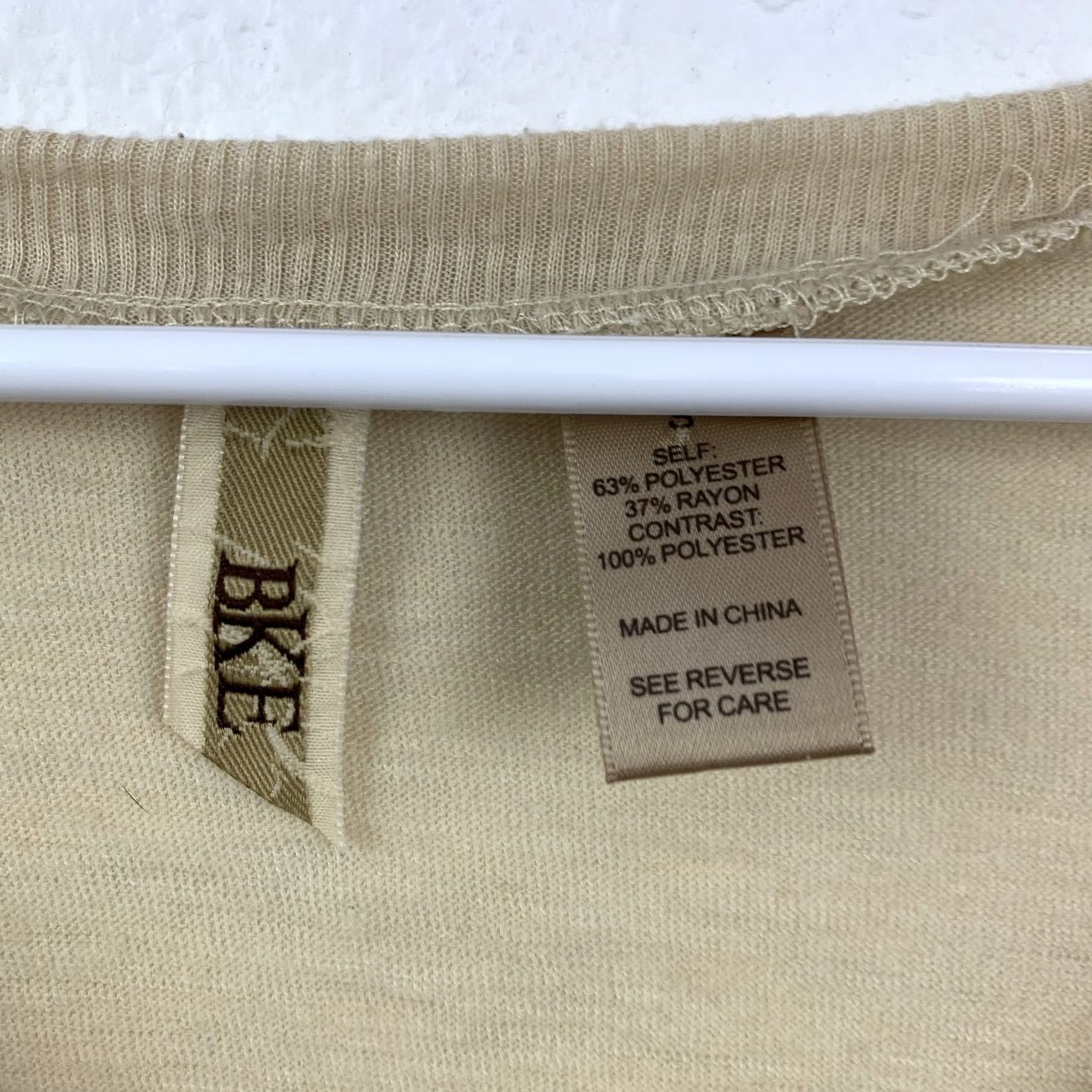 BKE BKE Henley Thermal Top Long Sleeve Women’s S Beige Cream Lace Trim Ribbed Knit Shirt Size S / US 4 / IT 40 - 4 Thumbnail