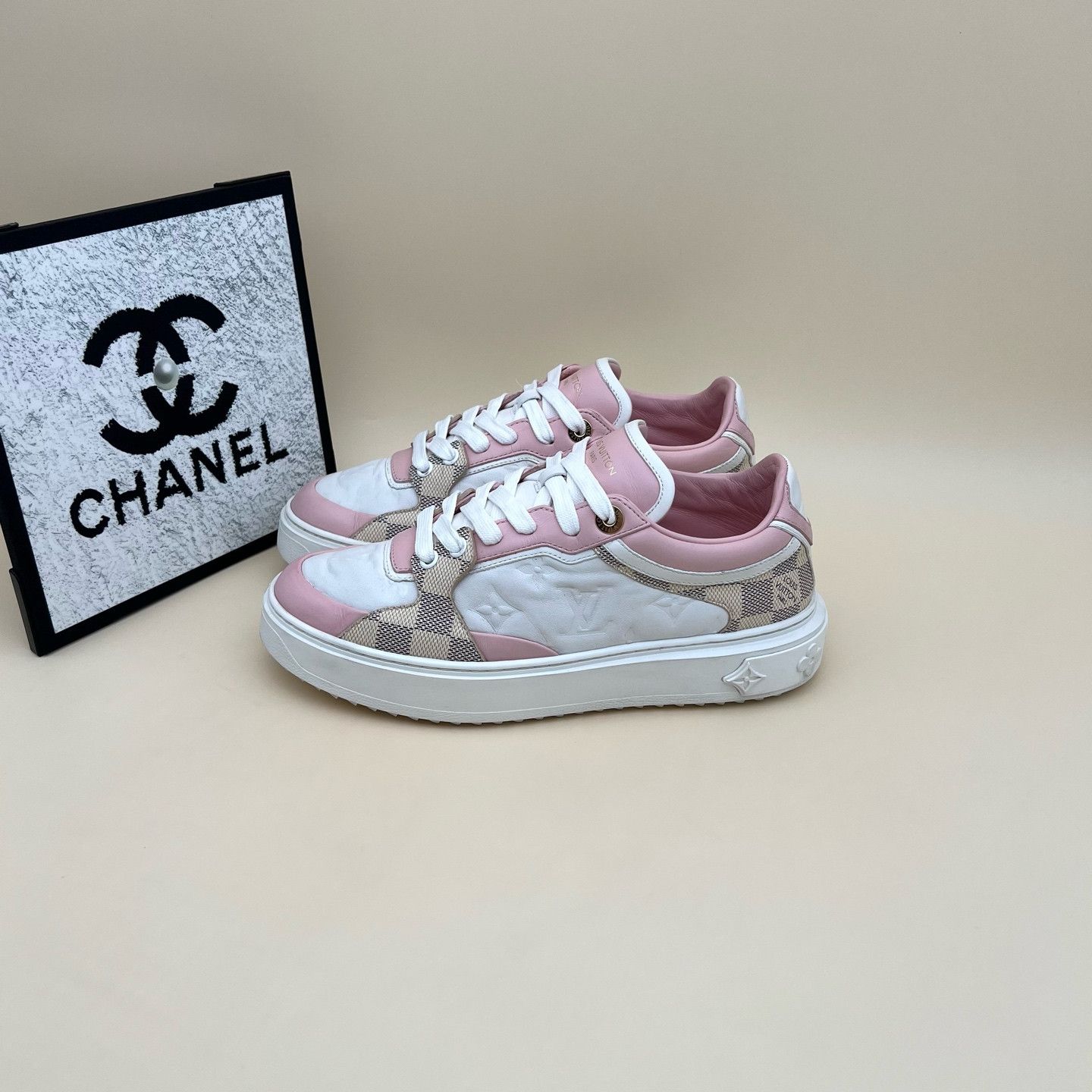 Louis Vuitton Louis Vuitton Time Out Low-Top Sneakers Size 37.5 Size US 7.5 / IT 37.5 - 1 Thumbnail