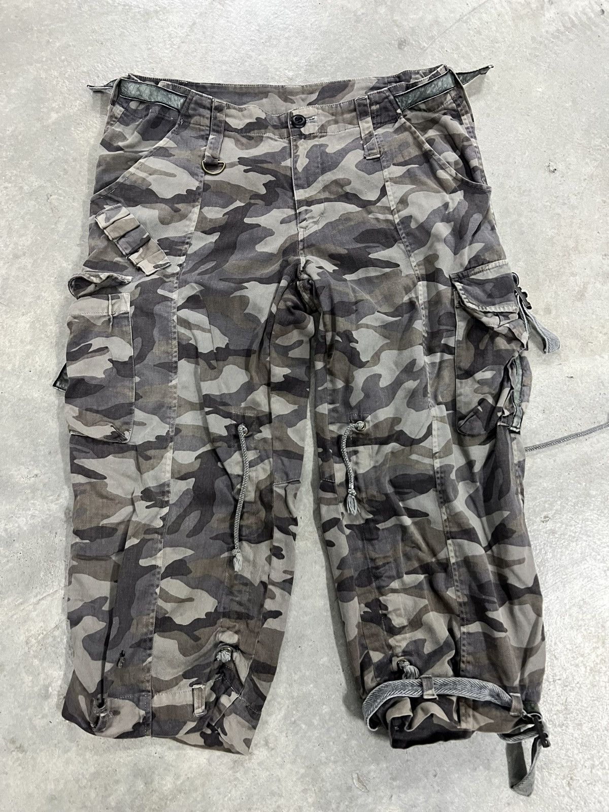 Designer × Japanese Brand Camouflage SHORT CARGO PANT Size US 30 / EU 46 - 1 Thumbnail