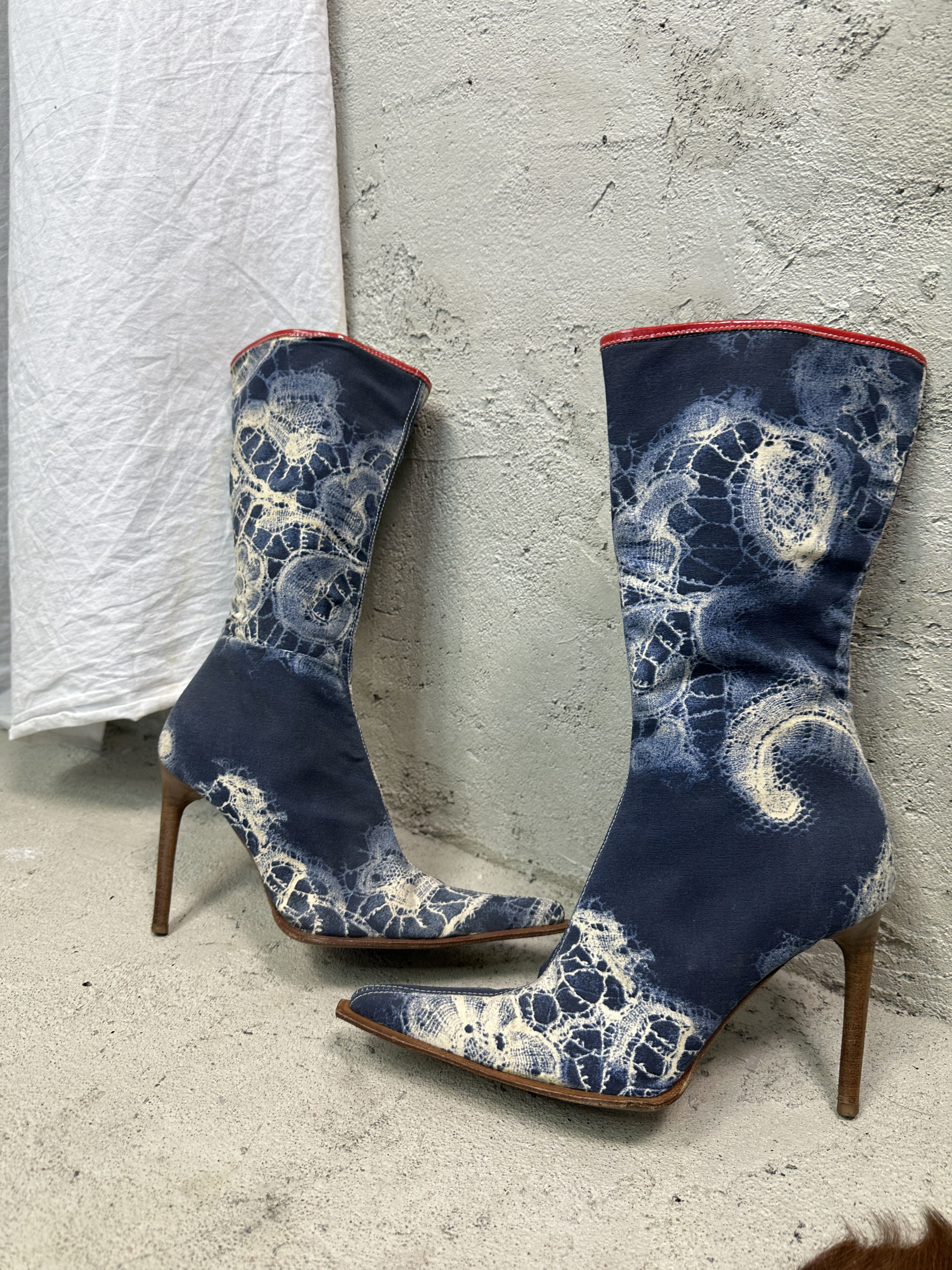 Vintage Vintage Avant Garde Lace Printed Boots Made in Italy Y2K Size US 6 / IT 36 - 1 Thumbnail