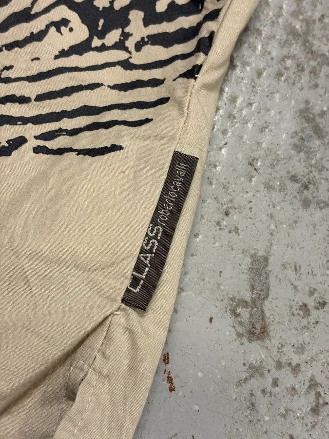 Roberto Cavalli × Vintage 2000s Cavalli Finger Zebra Print Beige Shirt Size US M / EU 48-50 / 2 - 9 Thumbnail