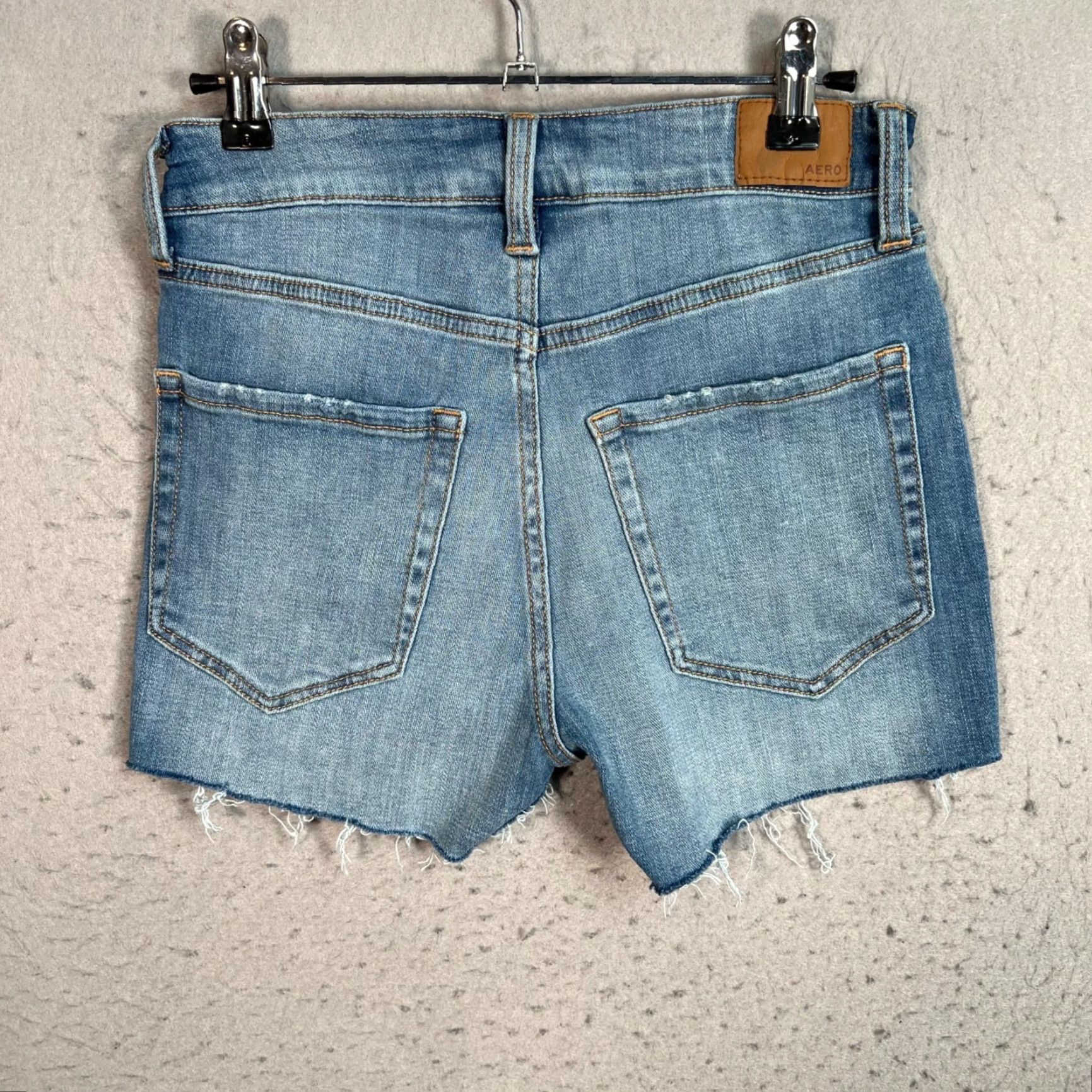 Vintage Aéropostale Womens Size 2 High Rise Curvy Midi Stretch Denim Shorts Blue NEW! Size 26" / US 2 / IT 38 - 2 Thumbnail