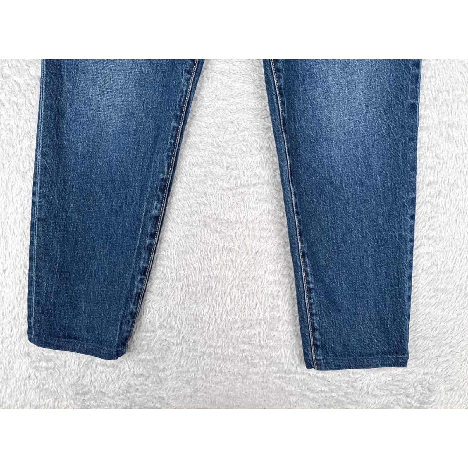 Old Navy Old Navy Jeans Women 4 Blue OG Straight High Rise Secret Smooth Pocket 28x26 Size 27" / US 4 / IT 40 - 2 Thumbnail