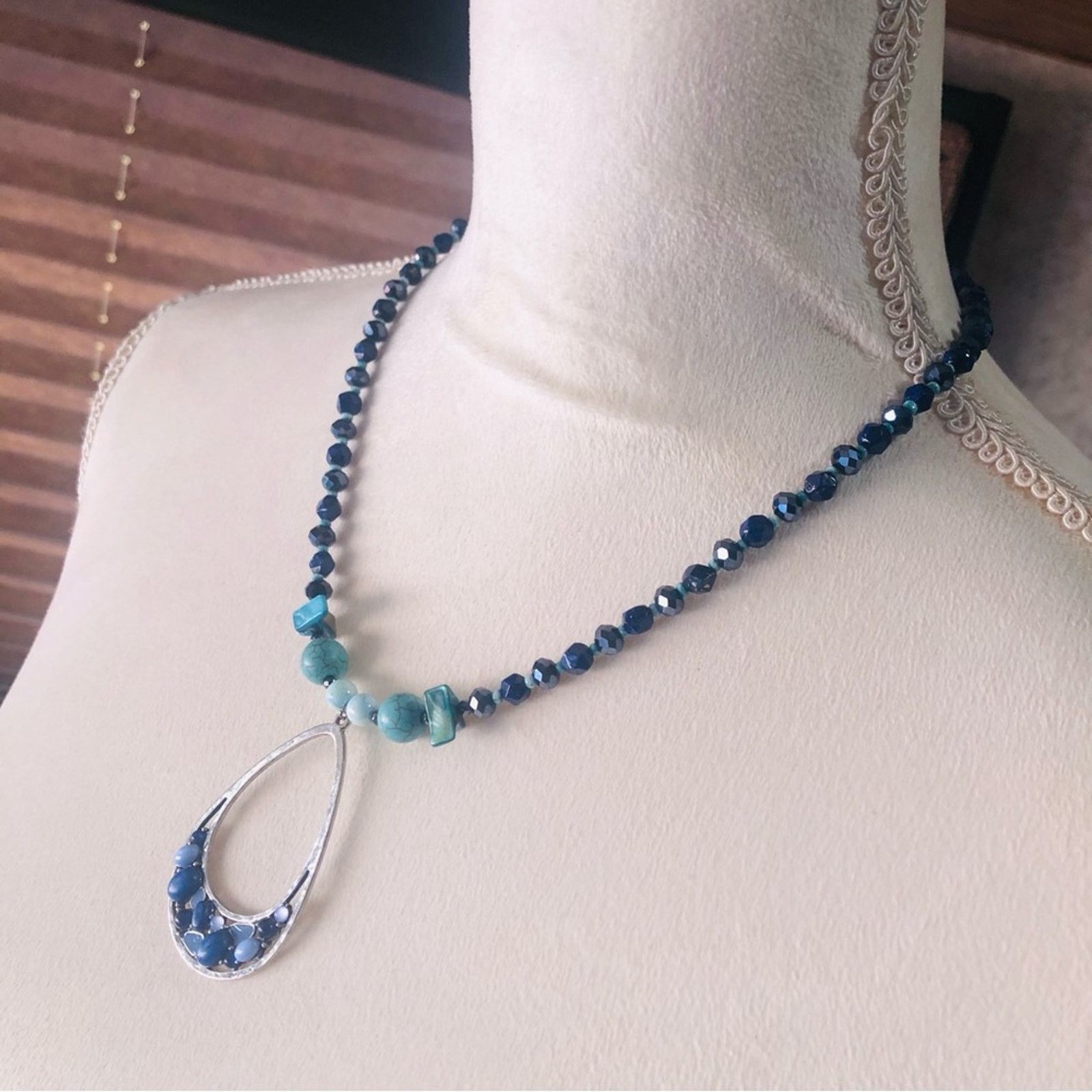 Handmade Handcrafted genuine stone faceted sodalite crystal necklace Size ONE SIZE - 3 Thumbnail