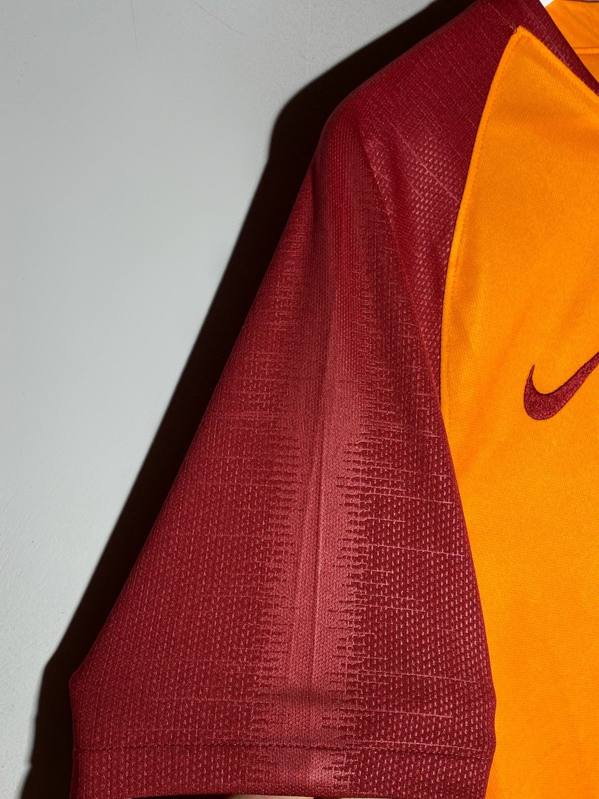 Nike Nike Galatasaray 2018/19 Home Football Shirt Soccer Jersey Size US M / EU 48-50 / 2 - 8 Thumbnail
